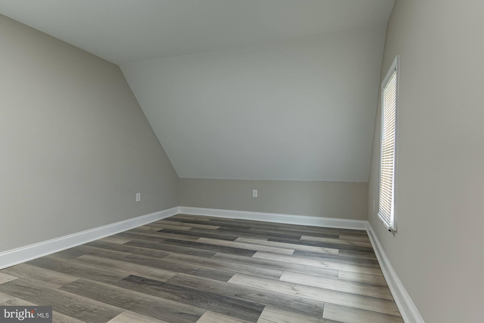 LAKE EVESHAM - Residential Lease