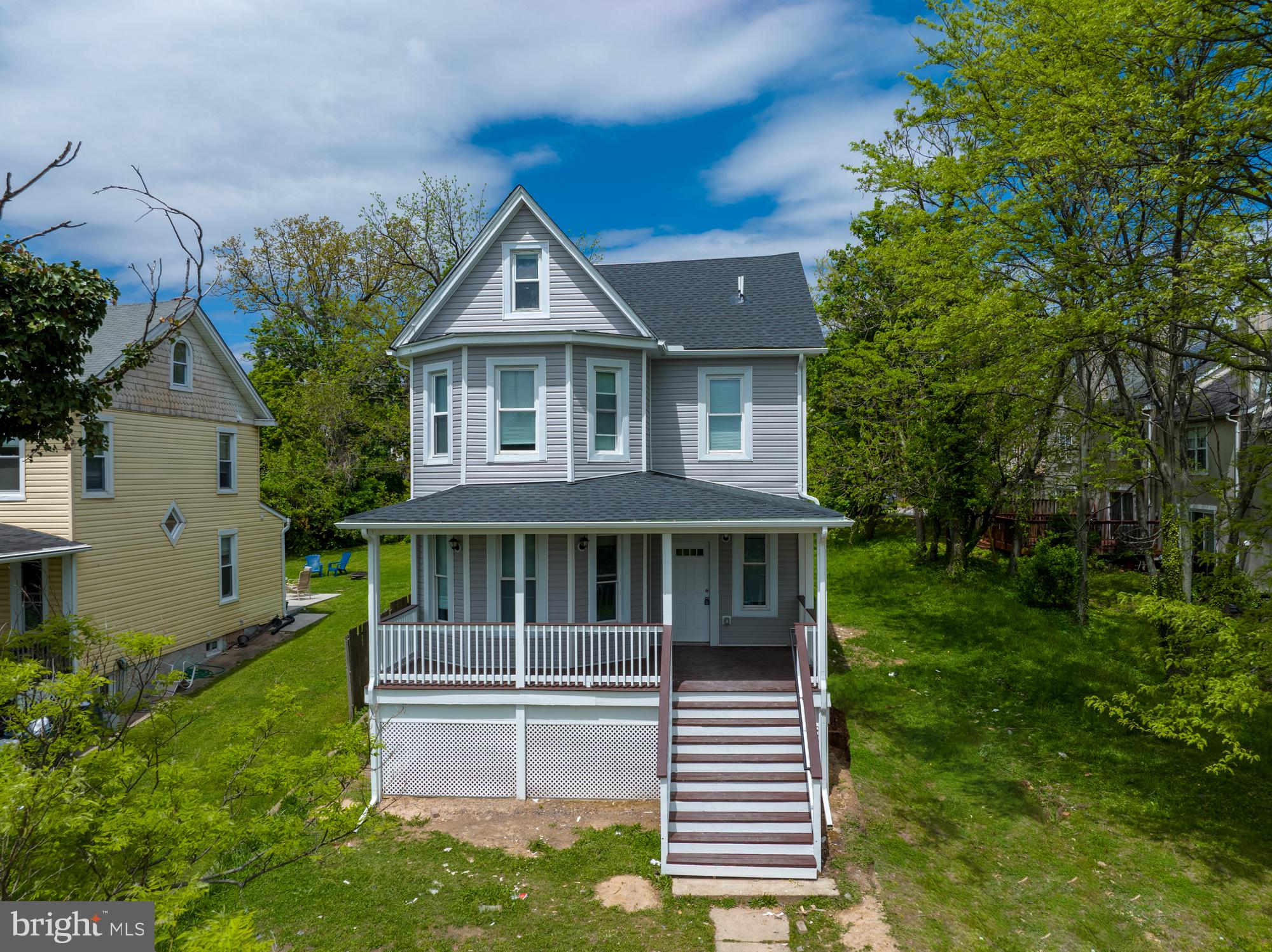 LAKE EVESHAM - Residential Lease