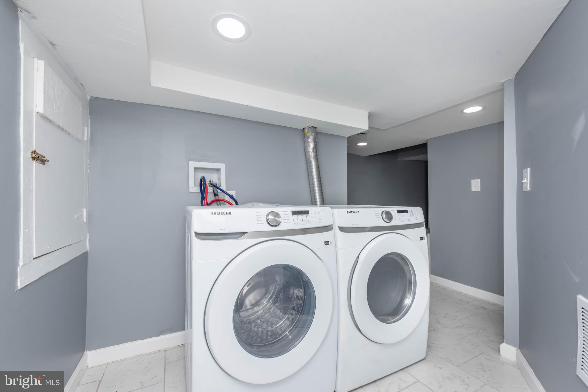 BROOKLYN - Residential