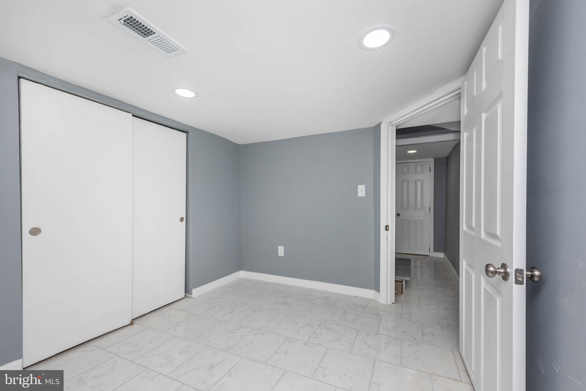 BROOKLYN - Residential