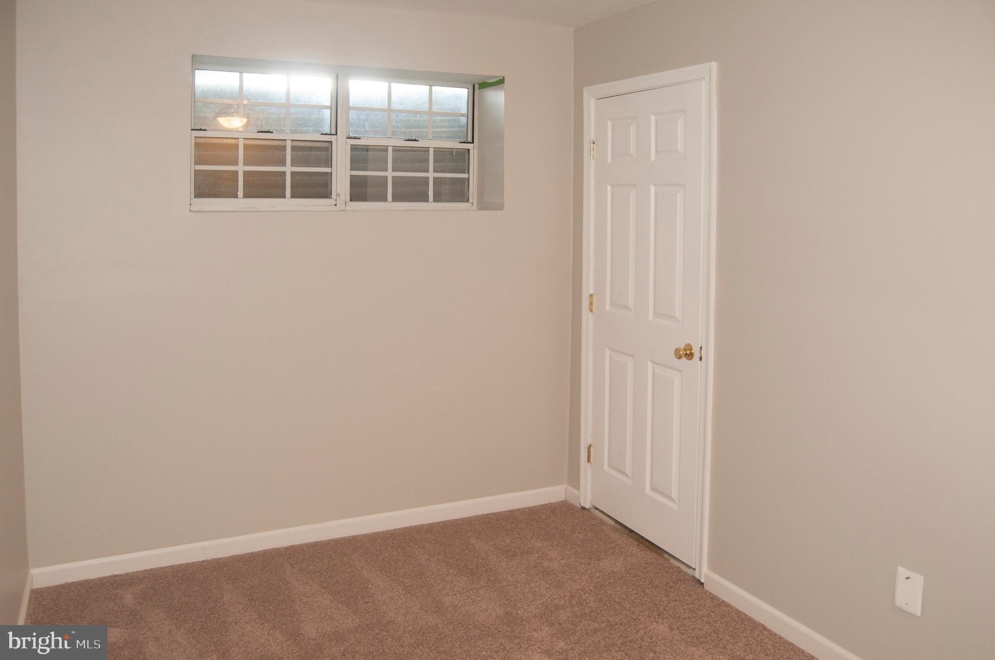 COURTS AT STAFFORD - Residential