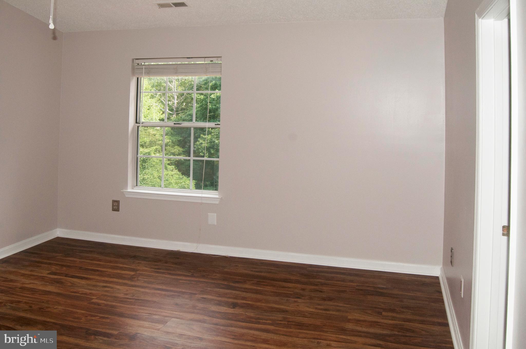 COURTS AT STAFFORD - Residential