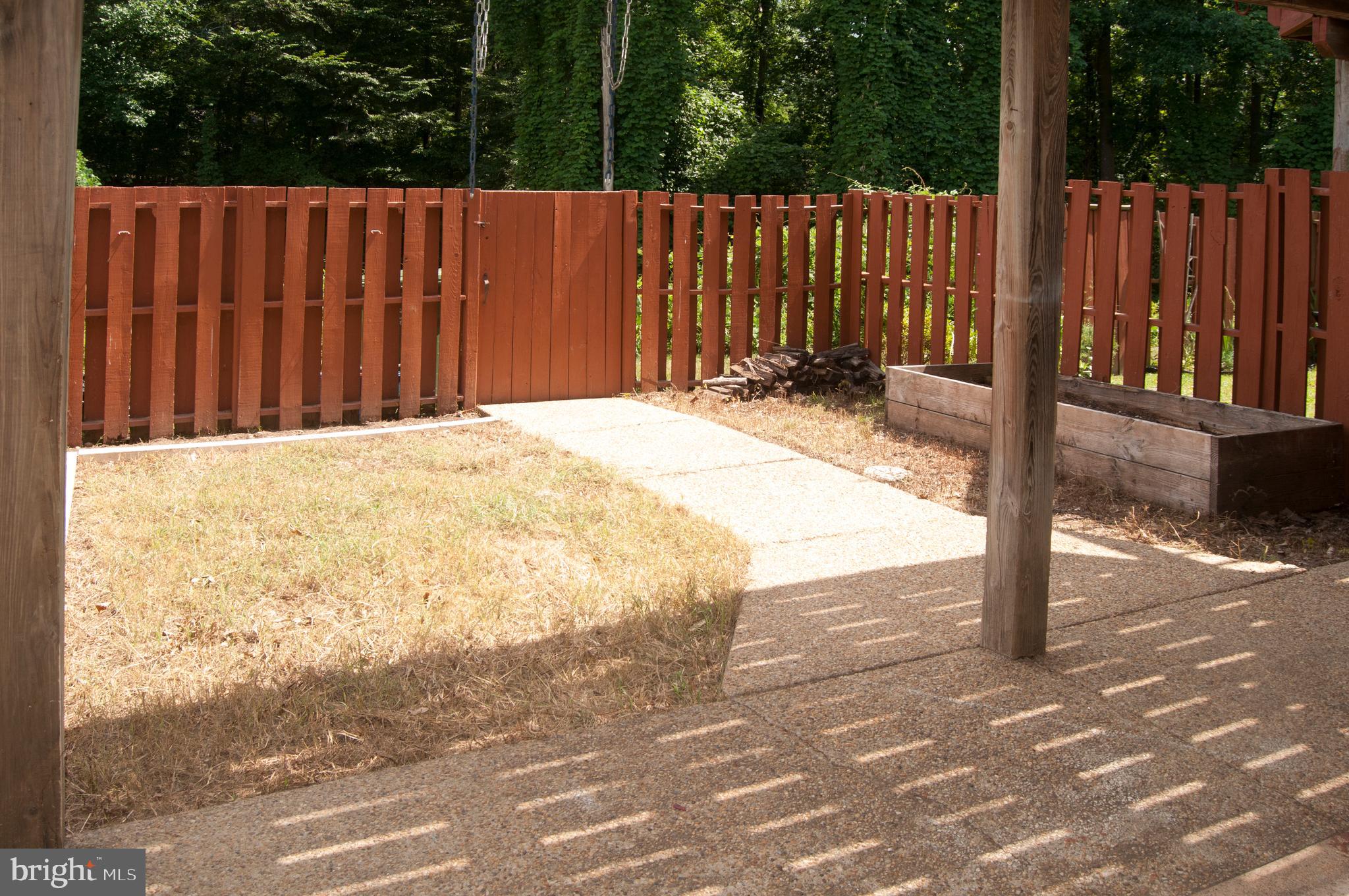 COURTS AT STAFFORD - Residential