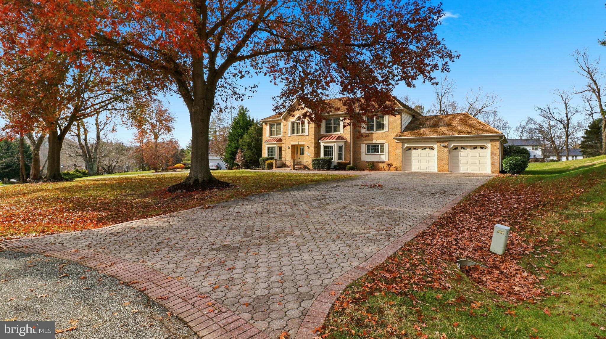 12302 PROSPECT LANDING