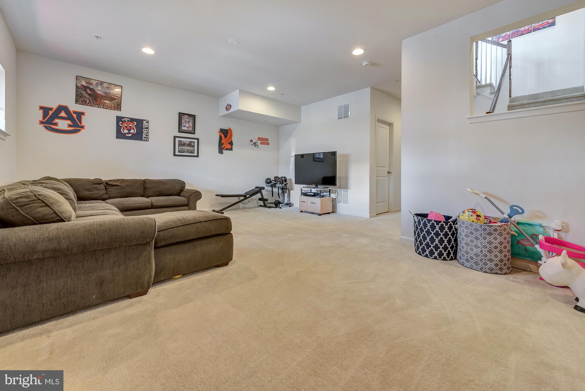 TUSCARORA CREEK - Residential