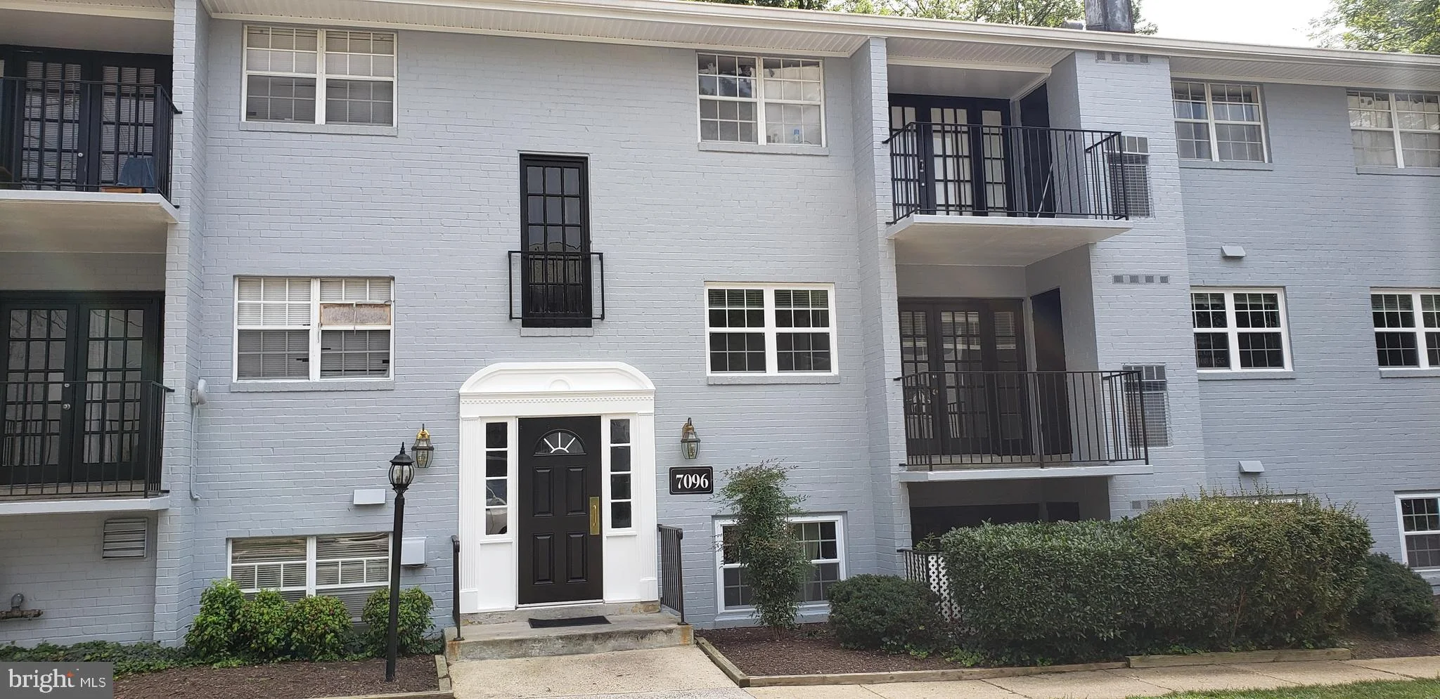 7096 Spring Garden Drive Unit 203, Springfield, VA 22150