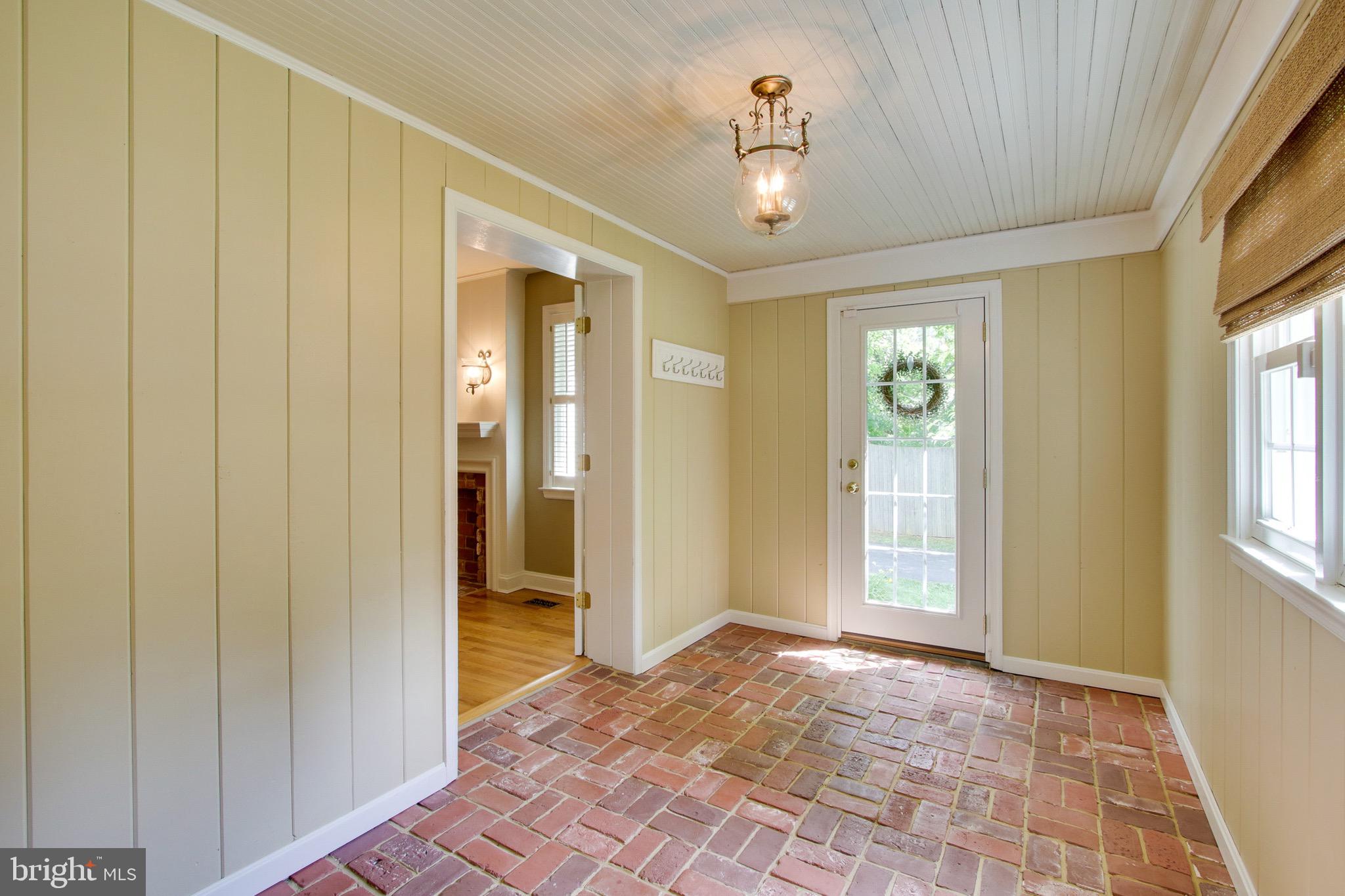 SUNNYBROOK - Residential