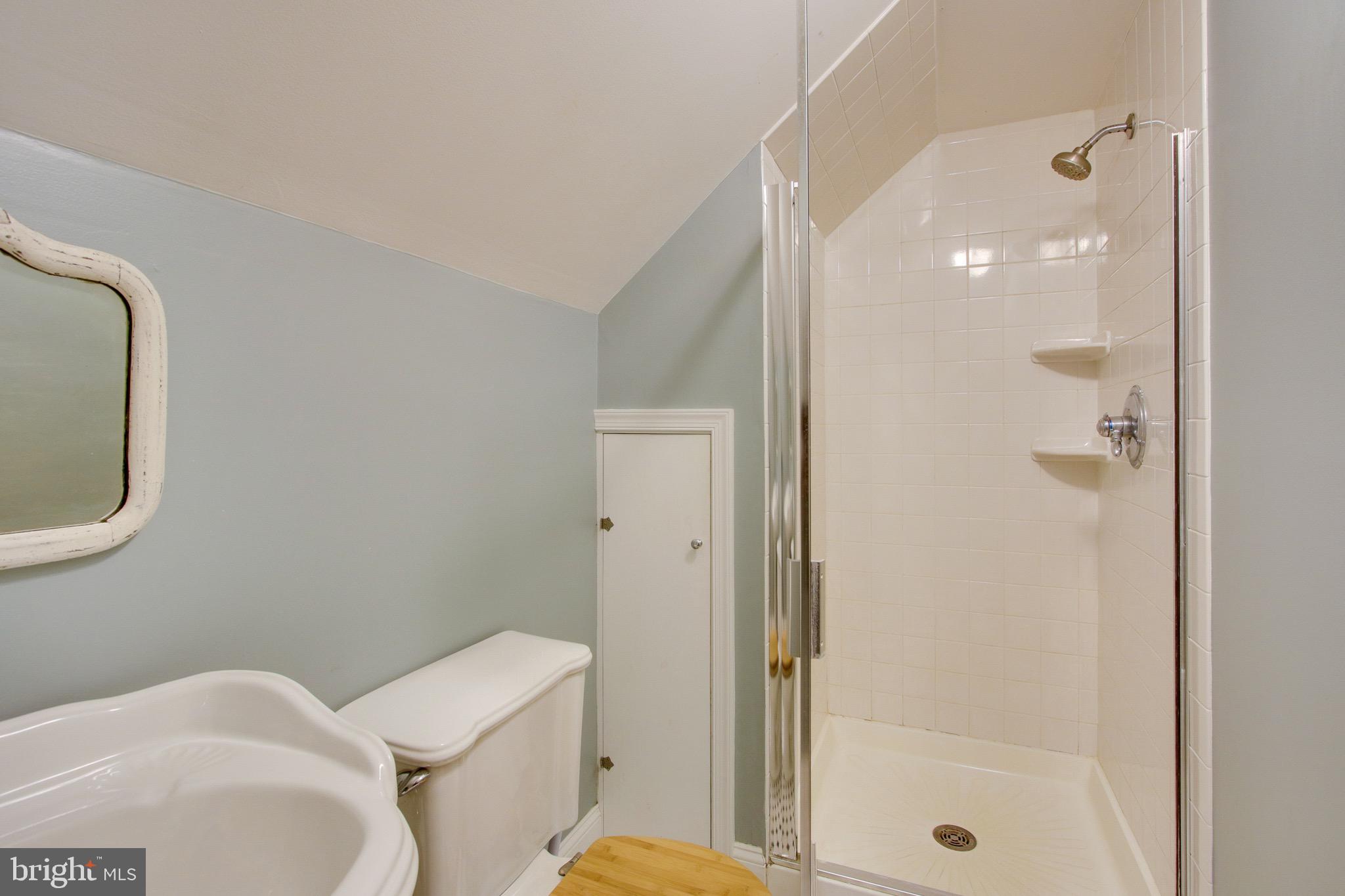 SUNNYBROOK - Residential