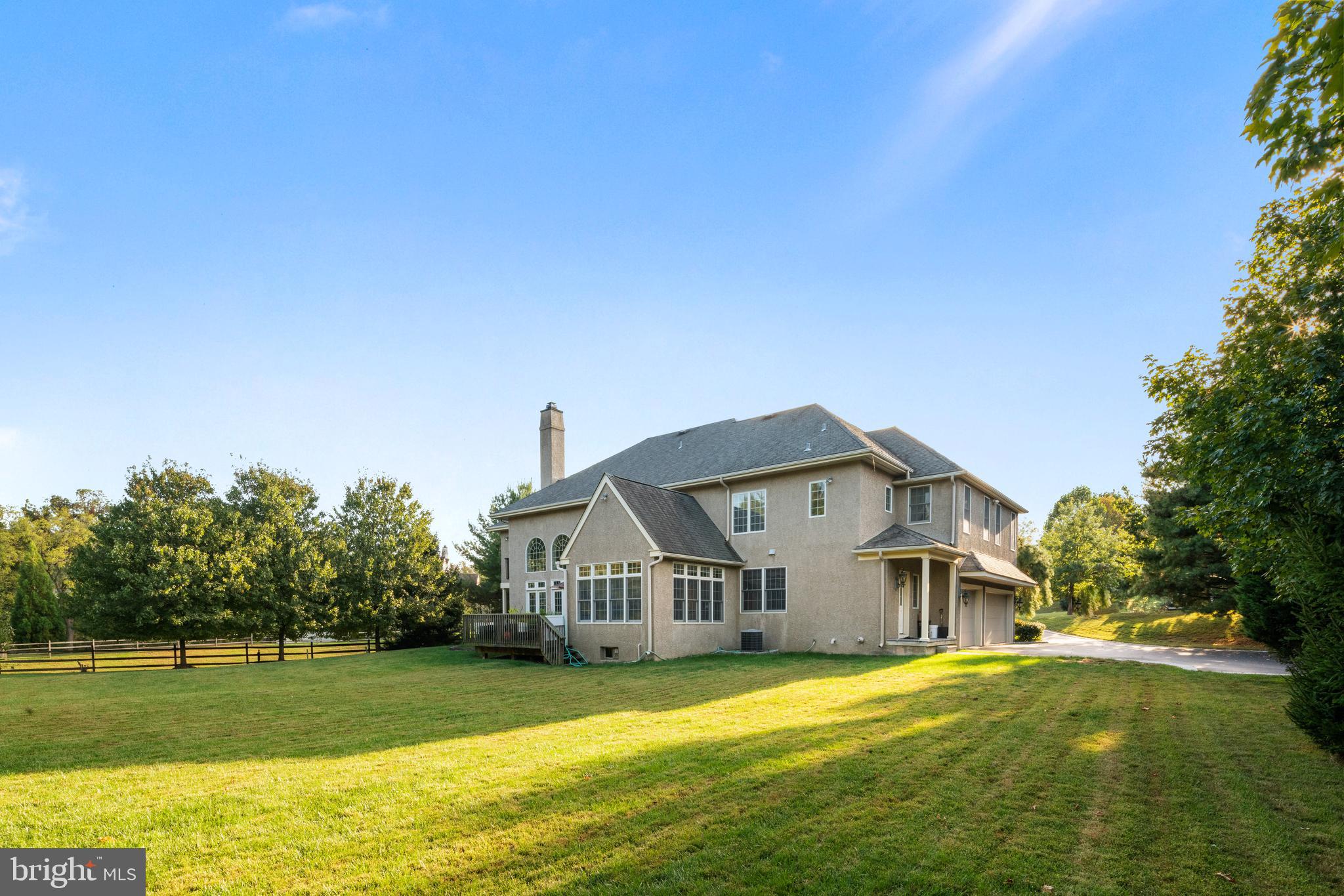 WHITEGATE - Residential