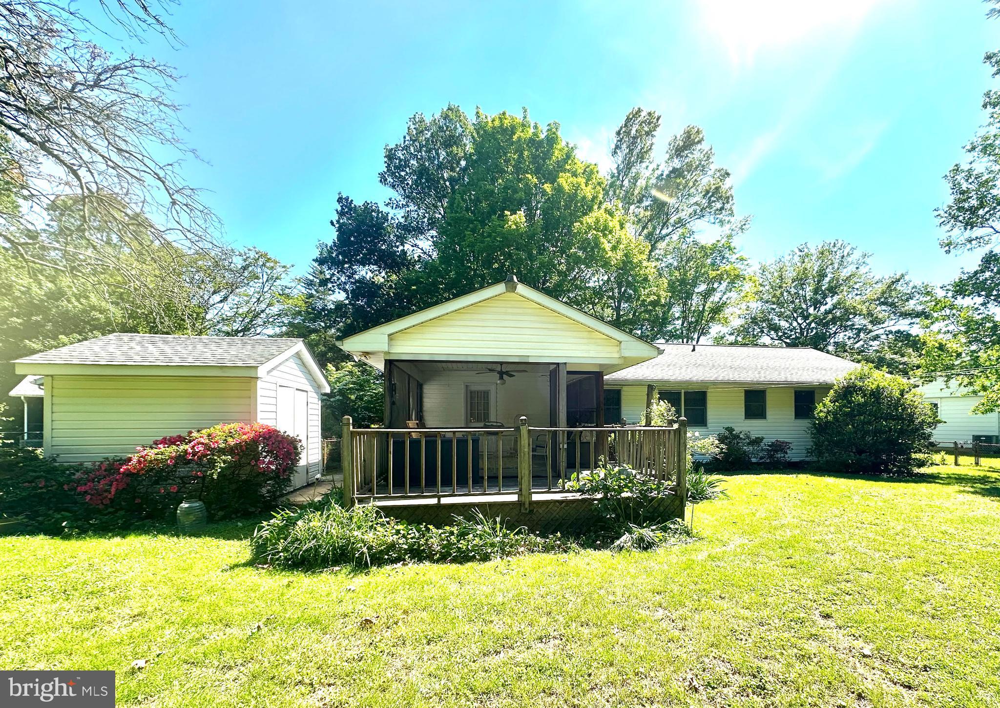 818 APPLEWOOD COURT
