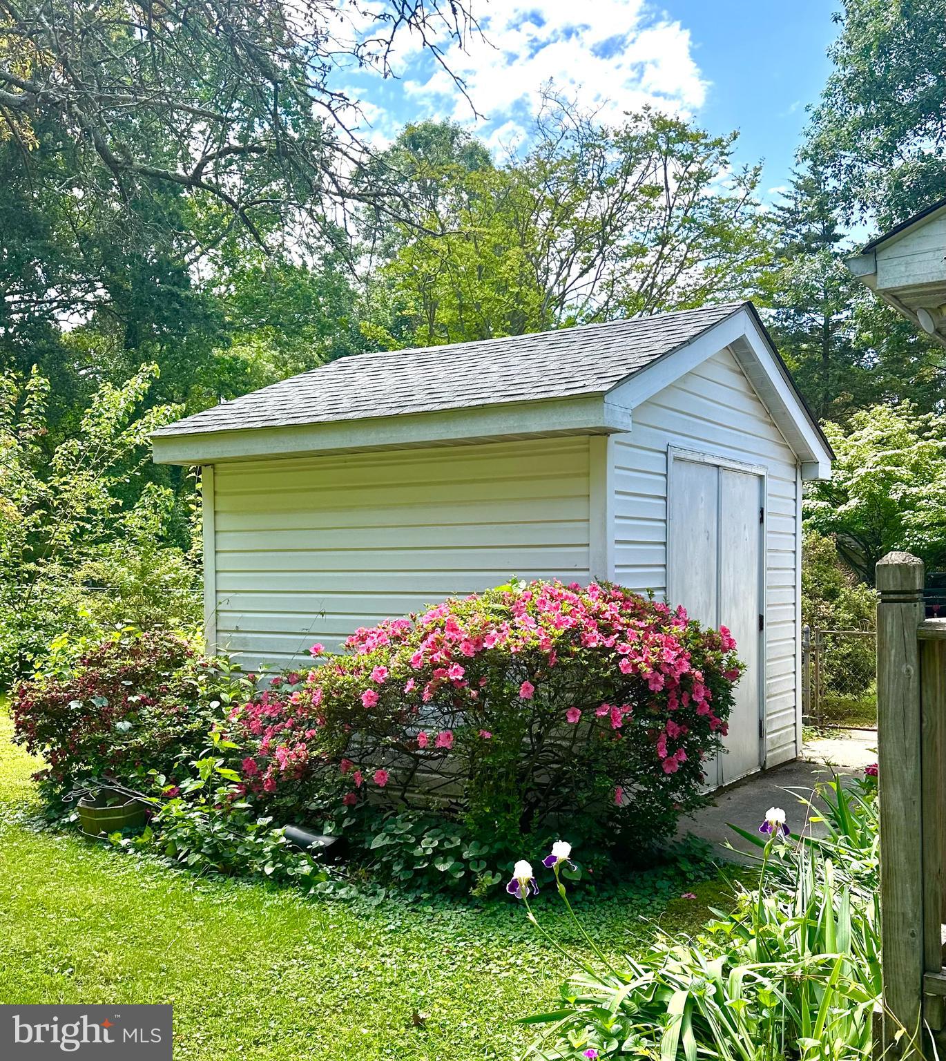 818 APPLEWOOD COURT