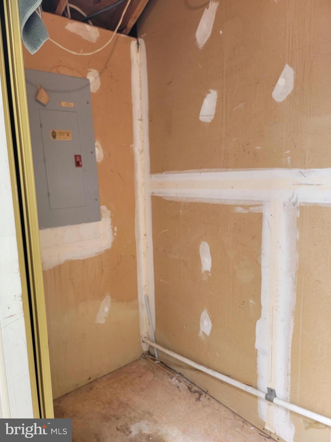 ROLLING RIDGE - Residential