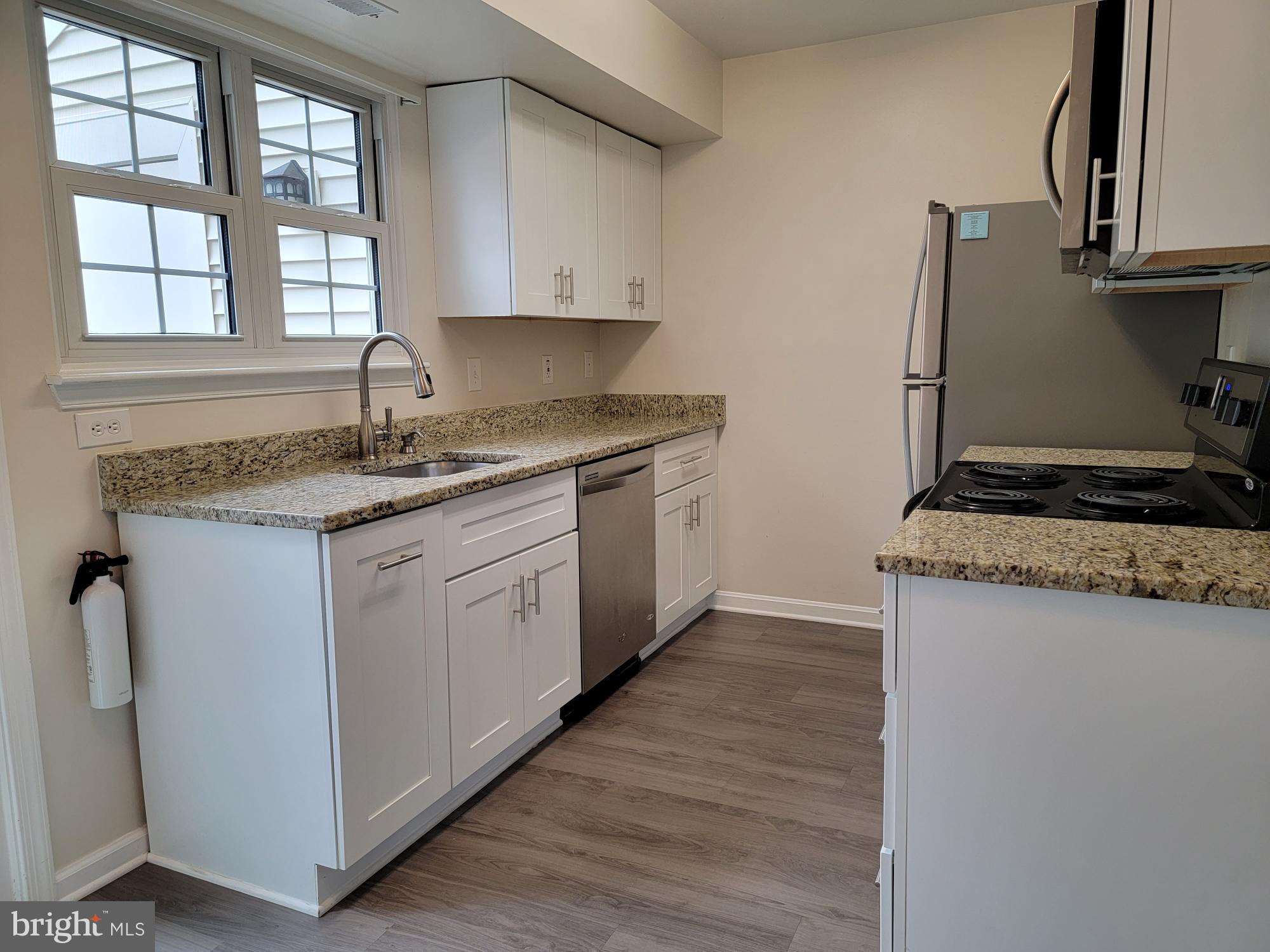 ROLLING RIDGE - Residential