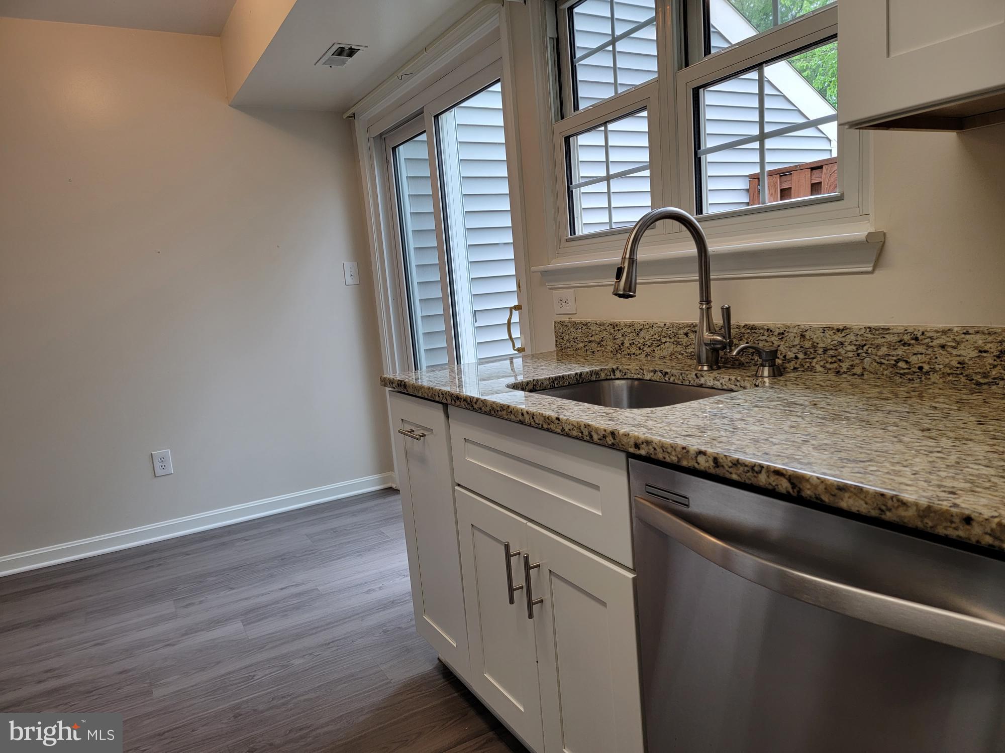 ROLLING RIDGE - Residential