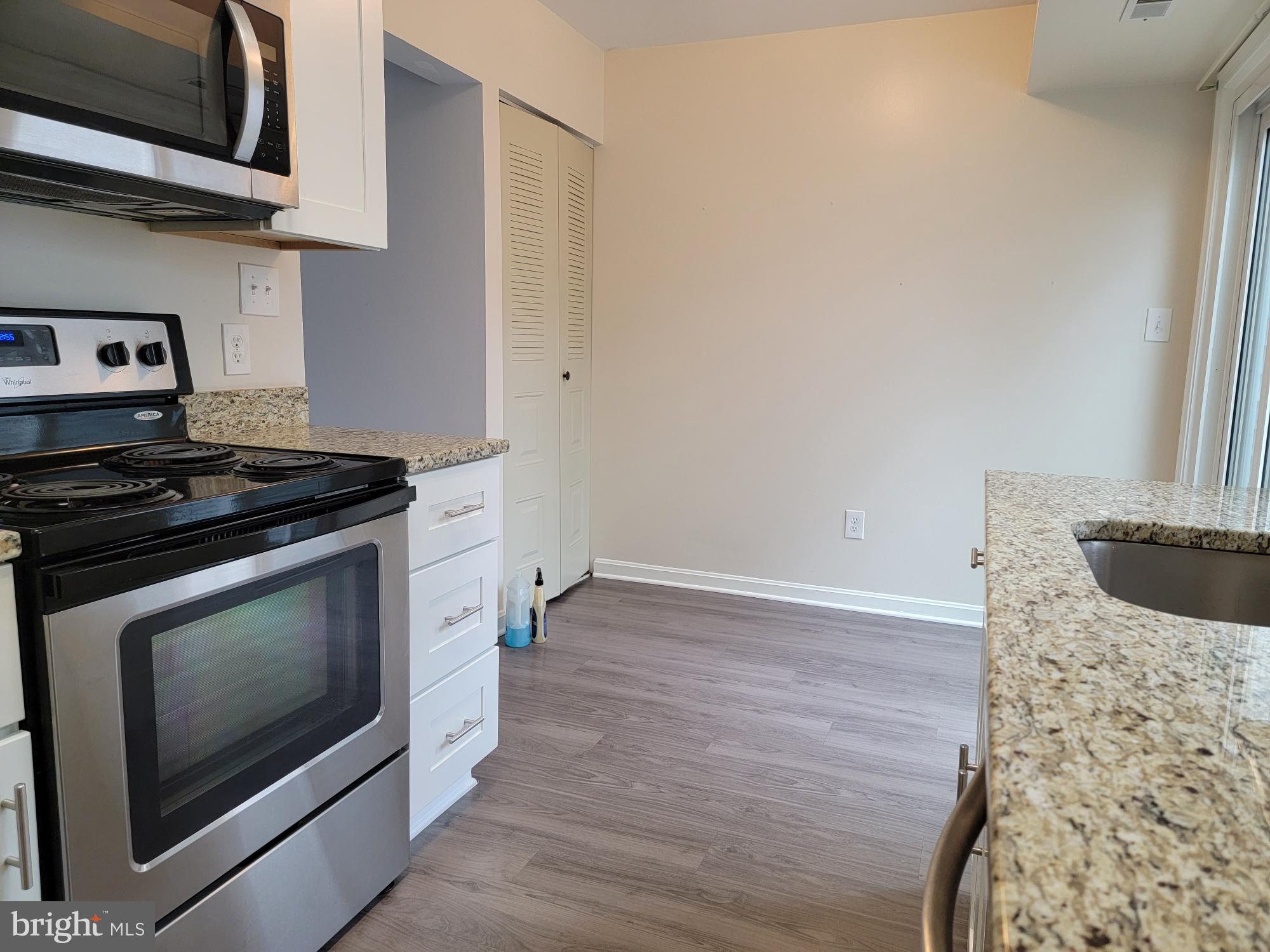 ROLLING RIDGE - Residential