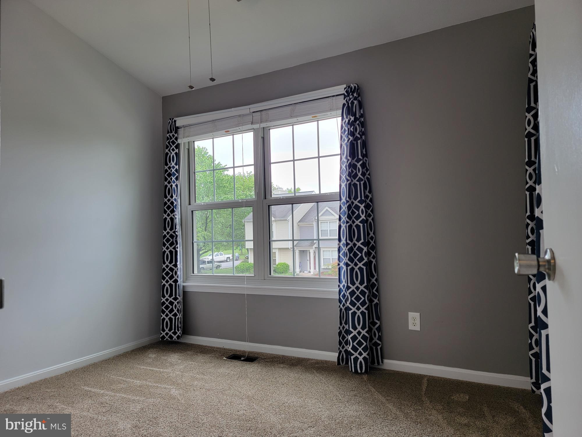 ROLLING RIDGE - Residential