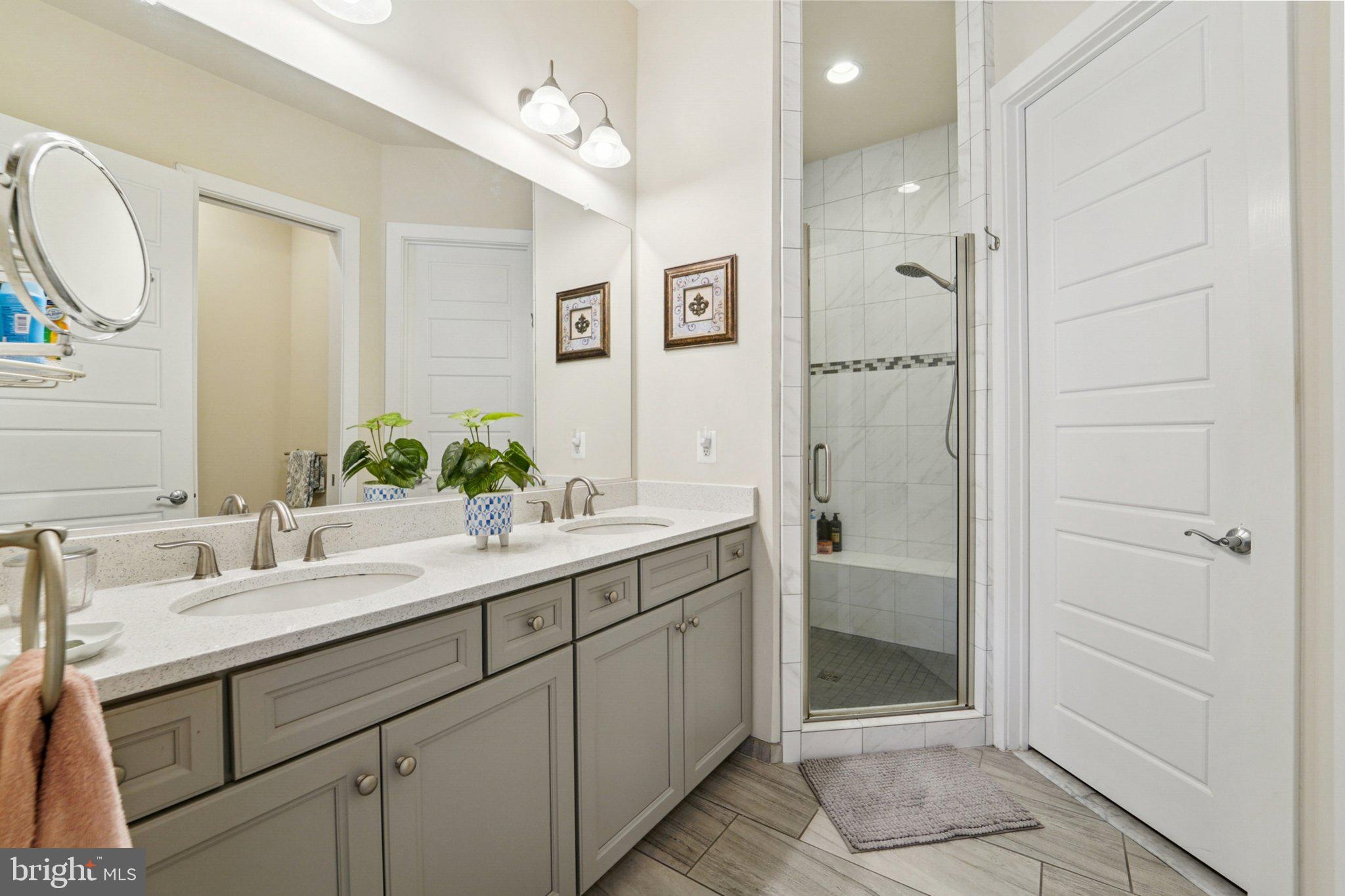 TWO RIVERS - Residential