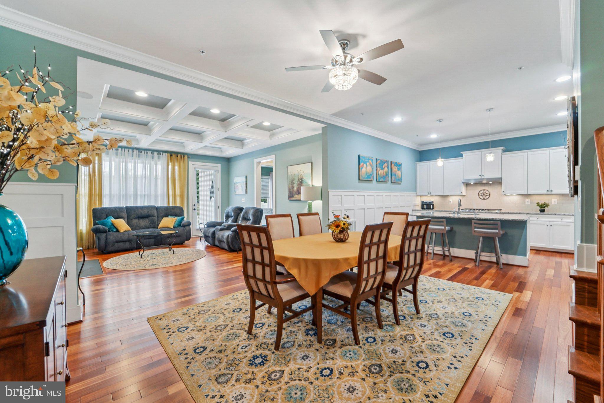 TWO RIVERS - Residential