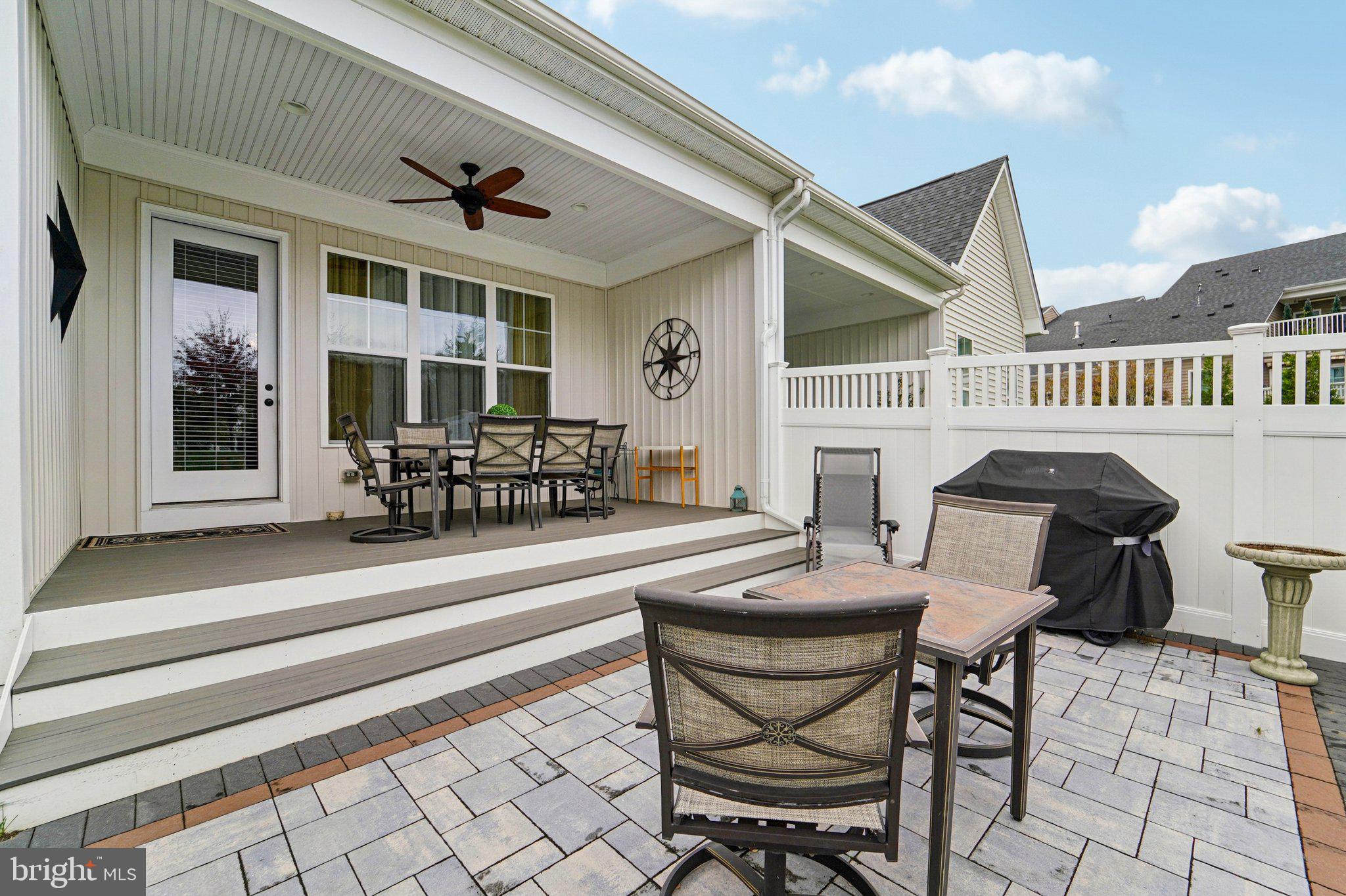 TWO RIVERS - Residential