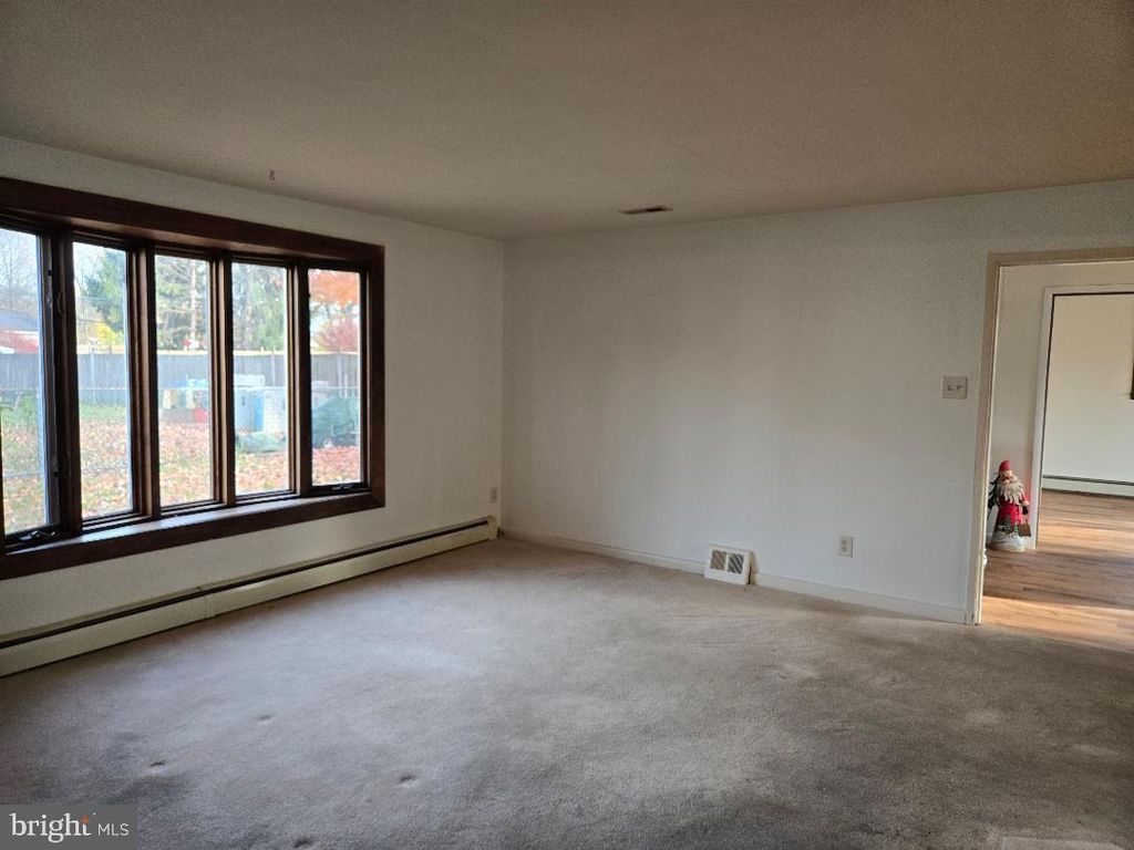 Photo of 142 Greenbelt Drive, HATBORO, PA 19040 (MLS # PAMC2161332)