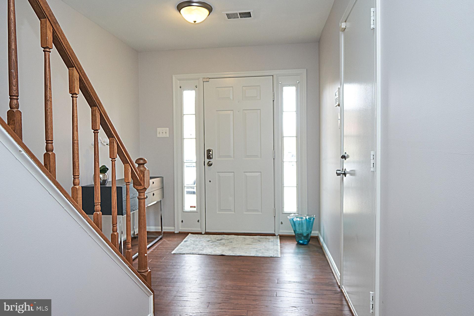 HOLLAND TOWNE - Residential