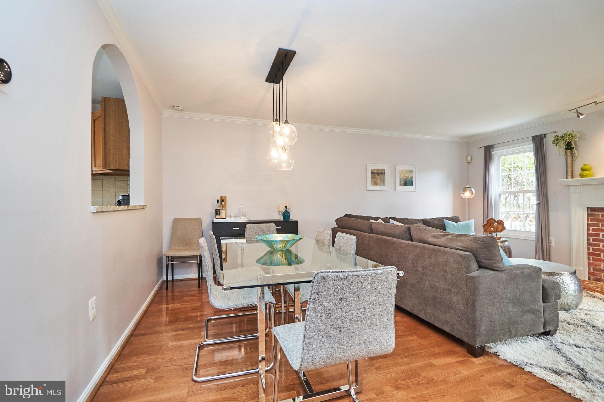 HOLLAND TOWNE - Residential