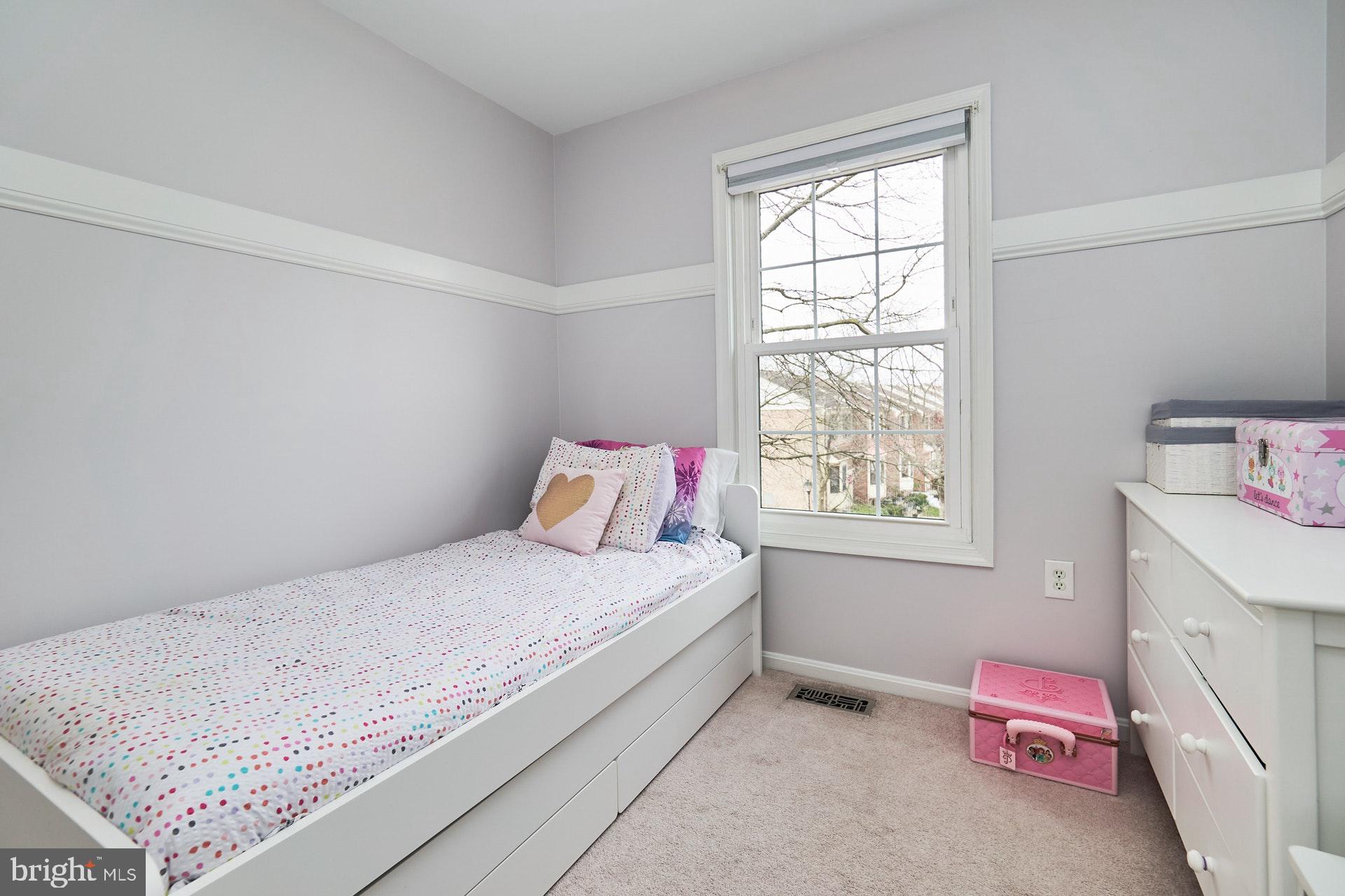 HOLLAND TOWNE - Residential