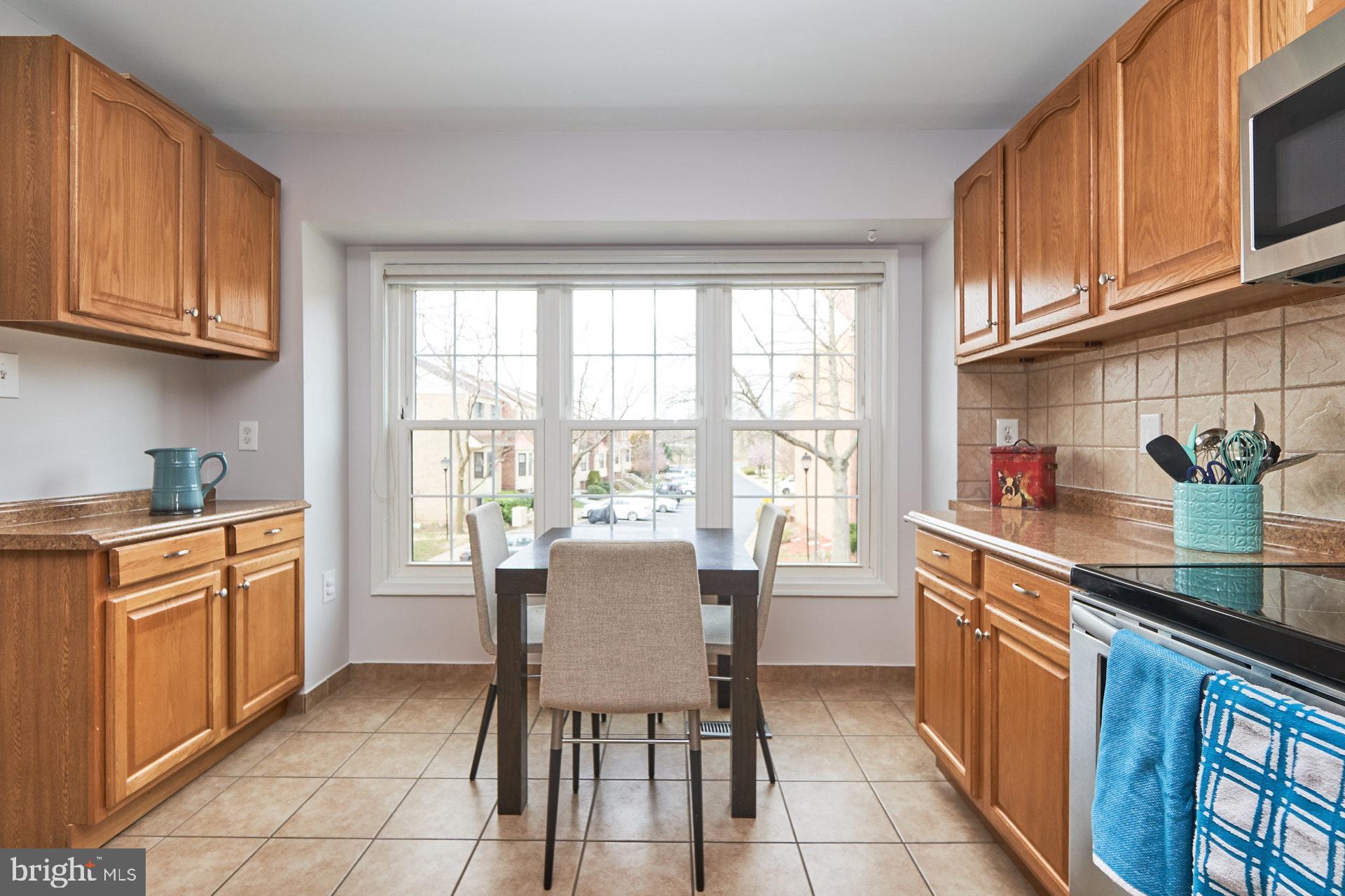 HOLLAND TOWNE - Residential