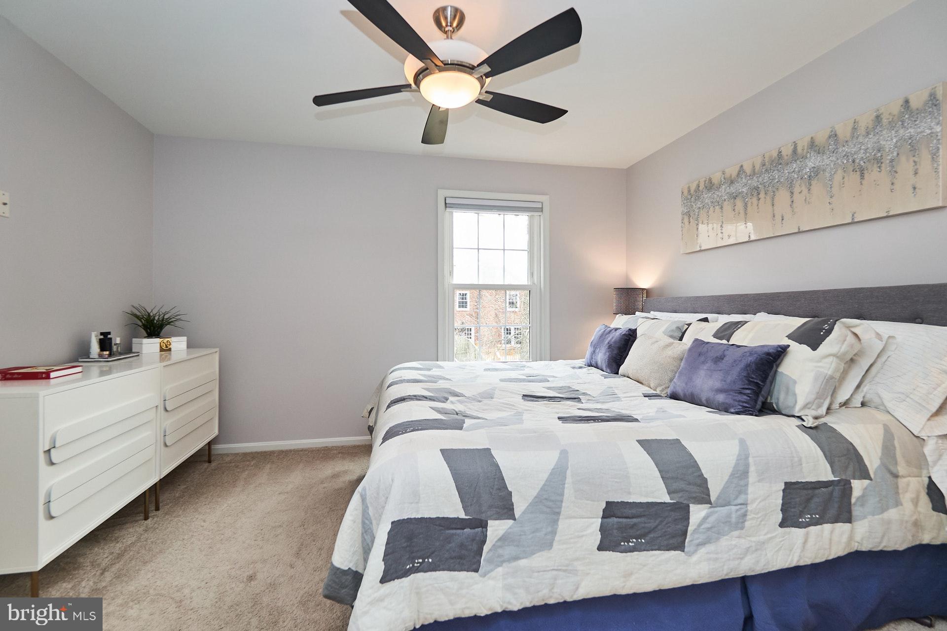 HOLLAND TOWNE - Residential