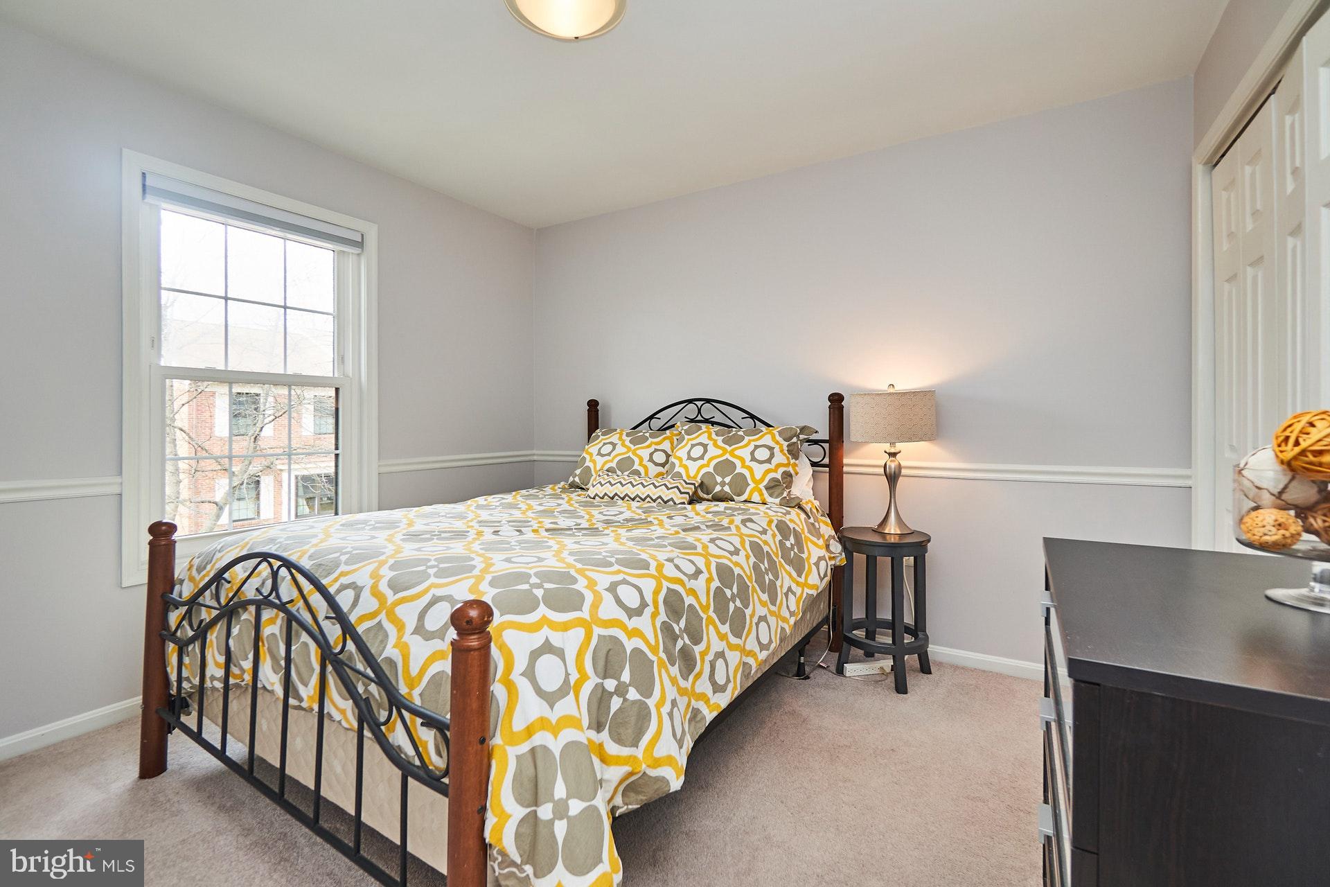 HOLLAND TOWNE - Residential