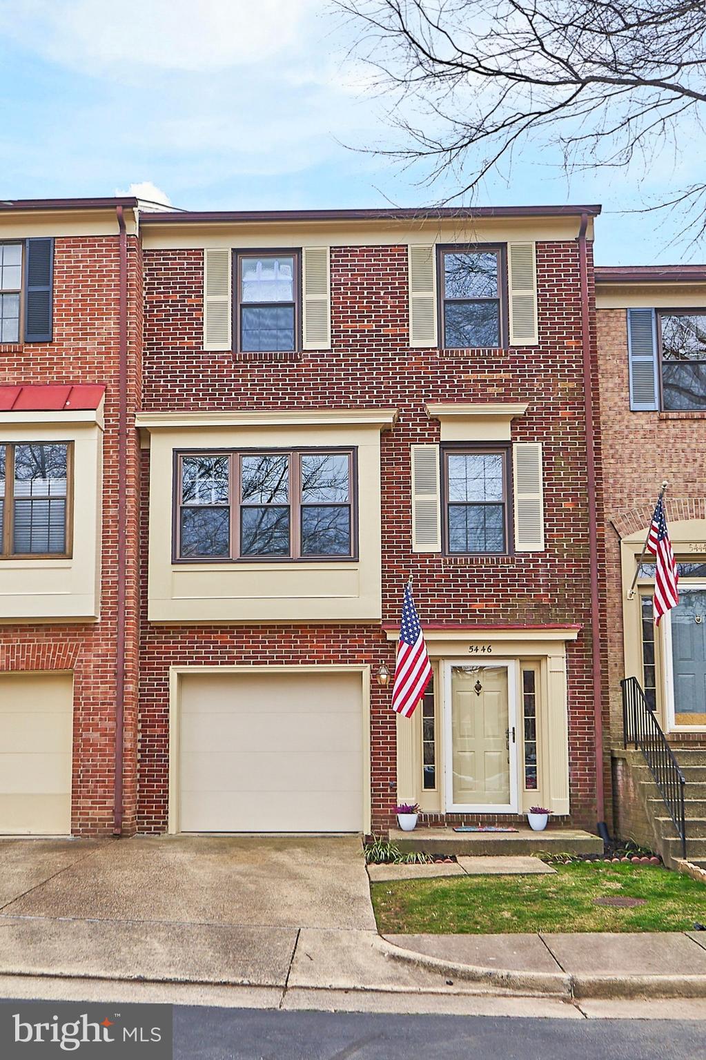 HOLLAND TOWNE - Residential