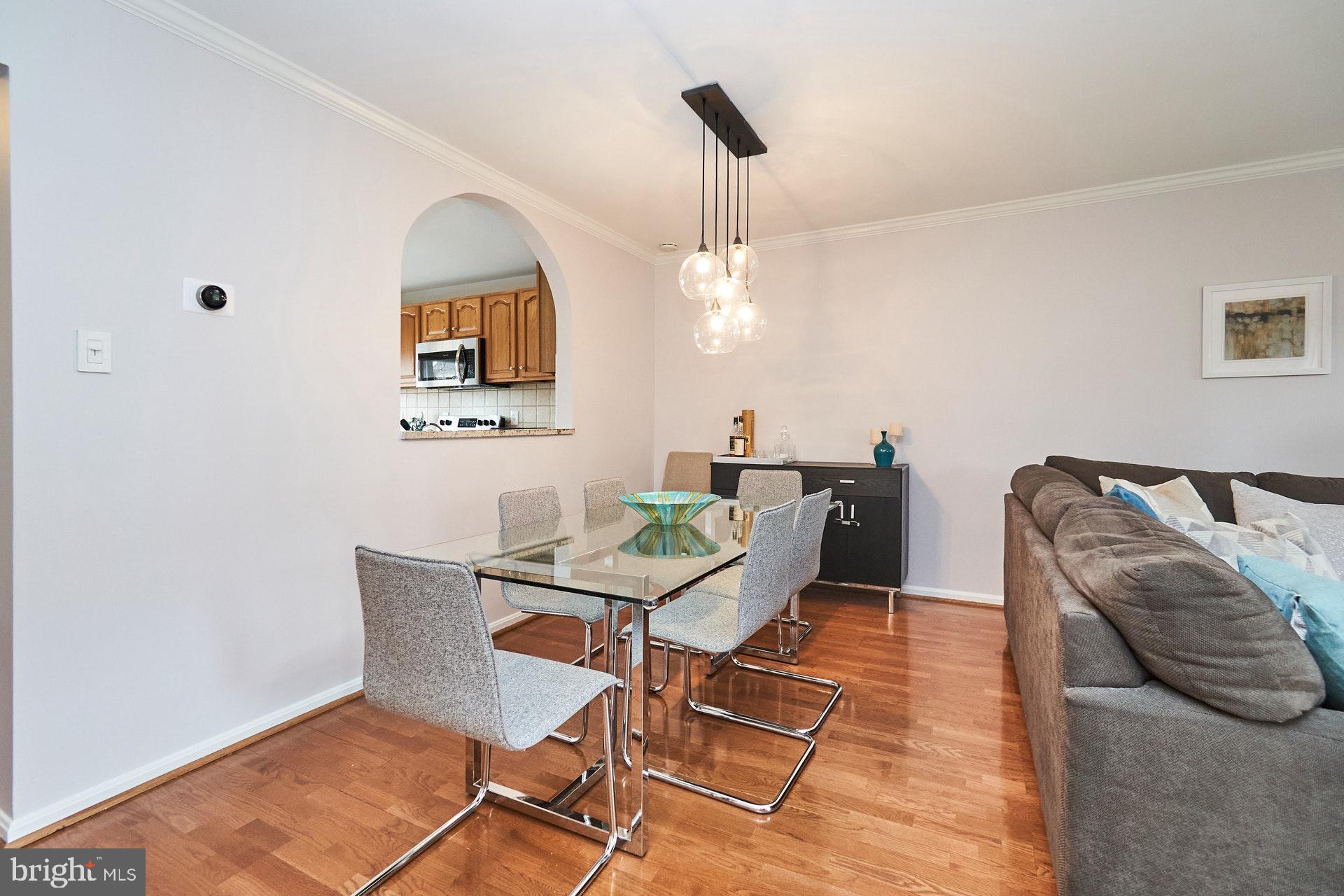 HOLLAND TOWNE - Residential