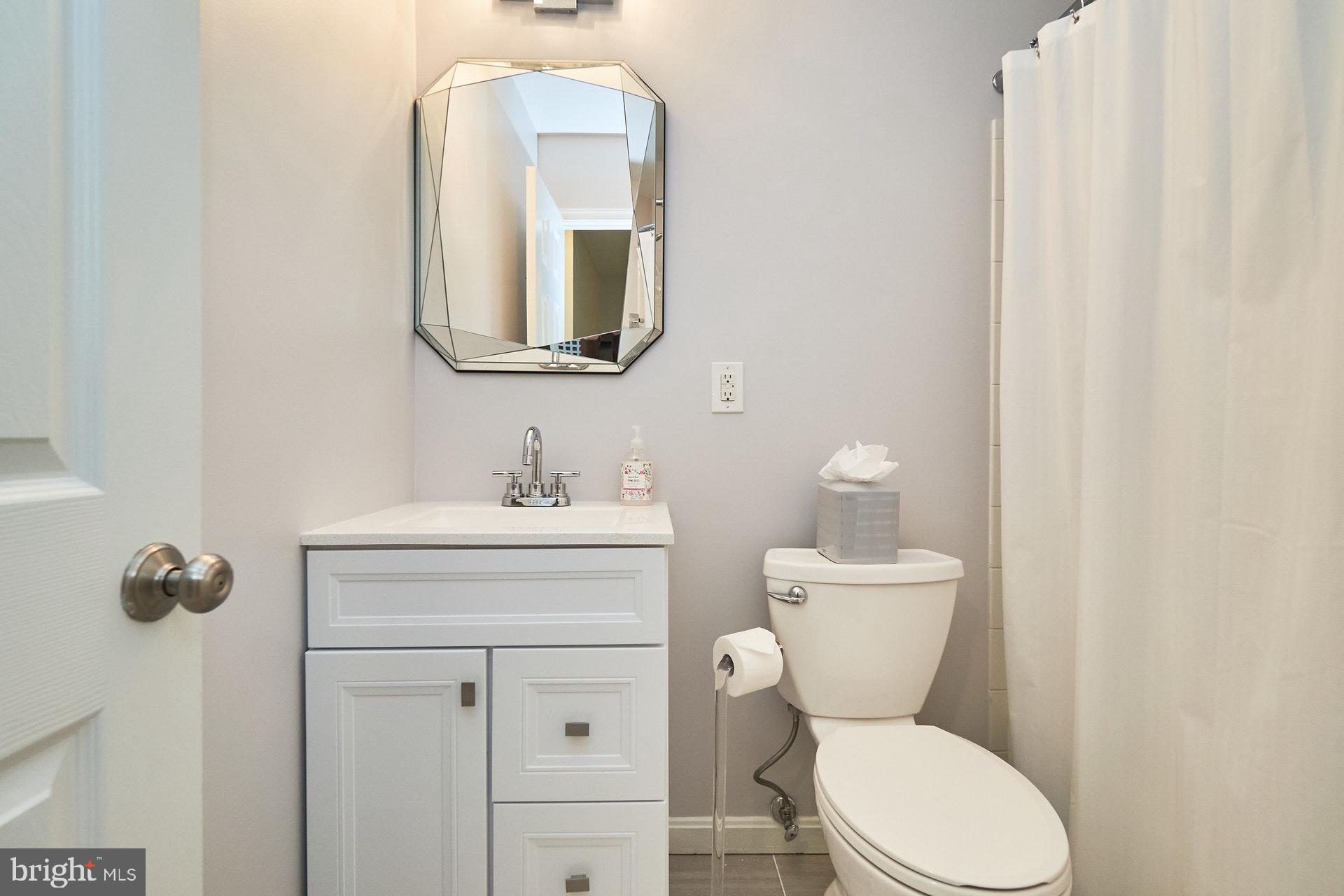 HOLLAND TOWNE - Residential