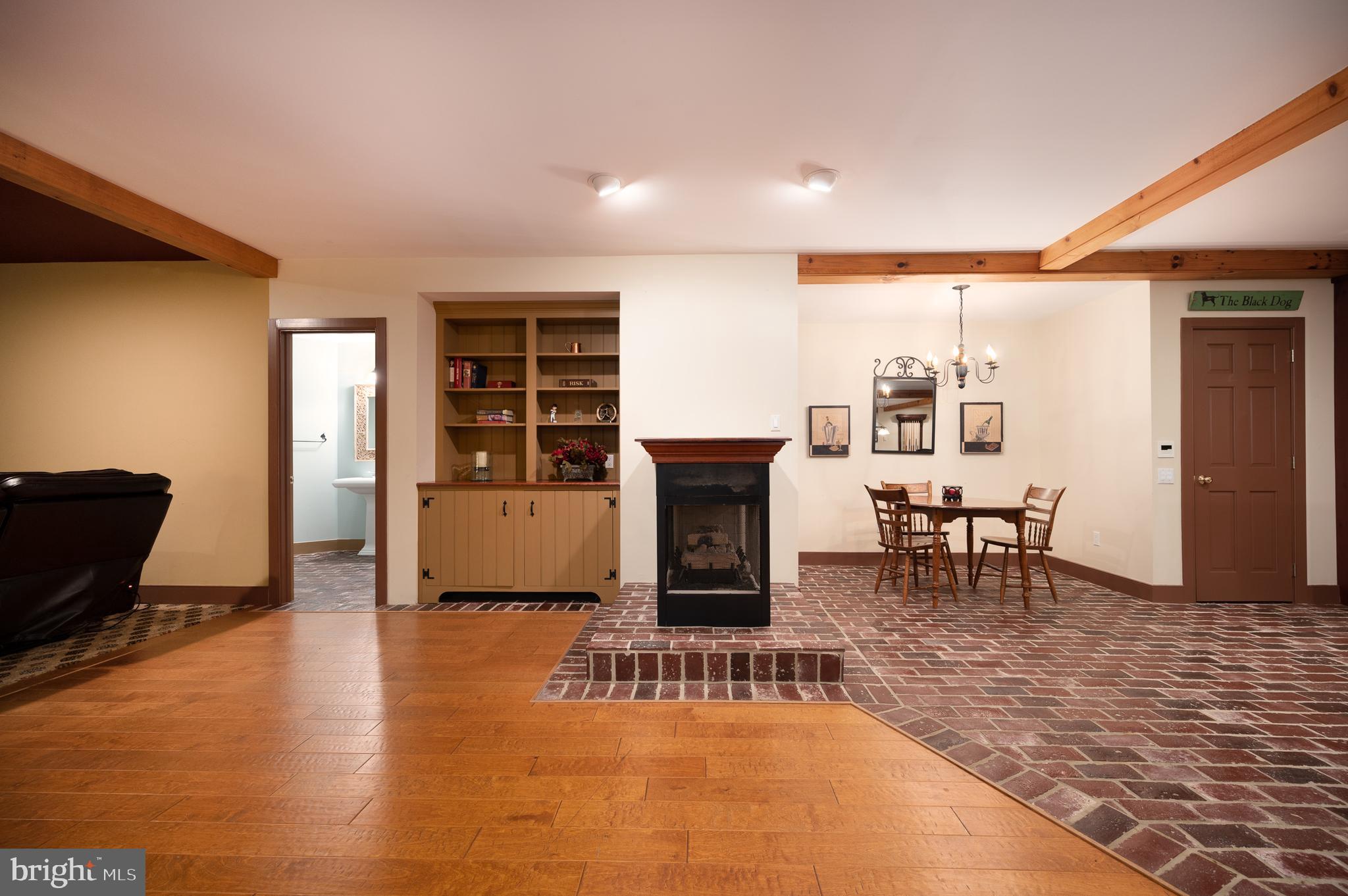 STONEY RUN - Residential