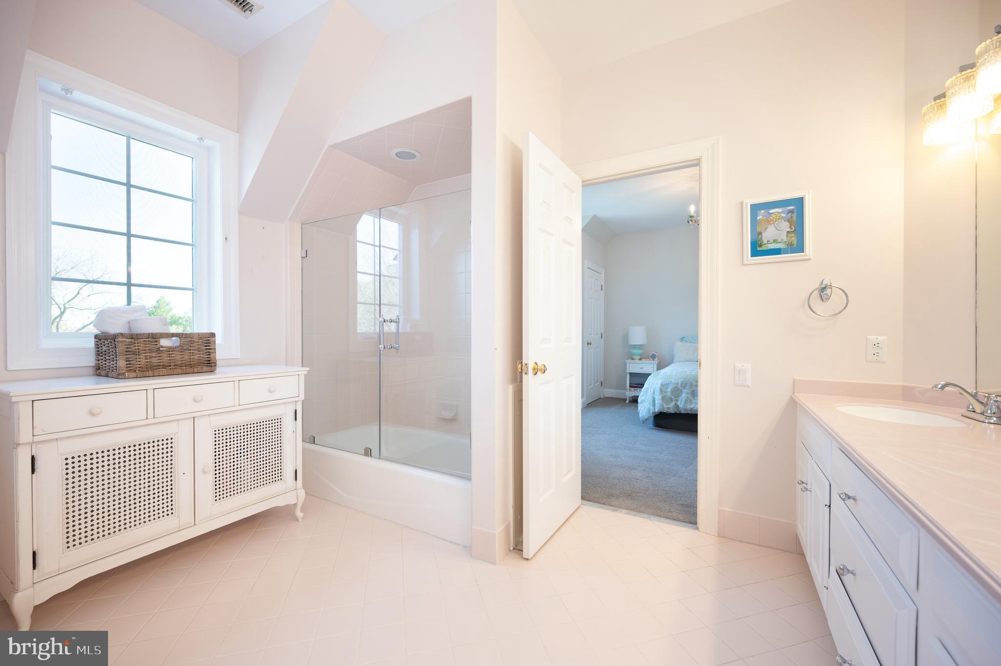 STONEY RUN - Residential