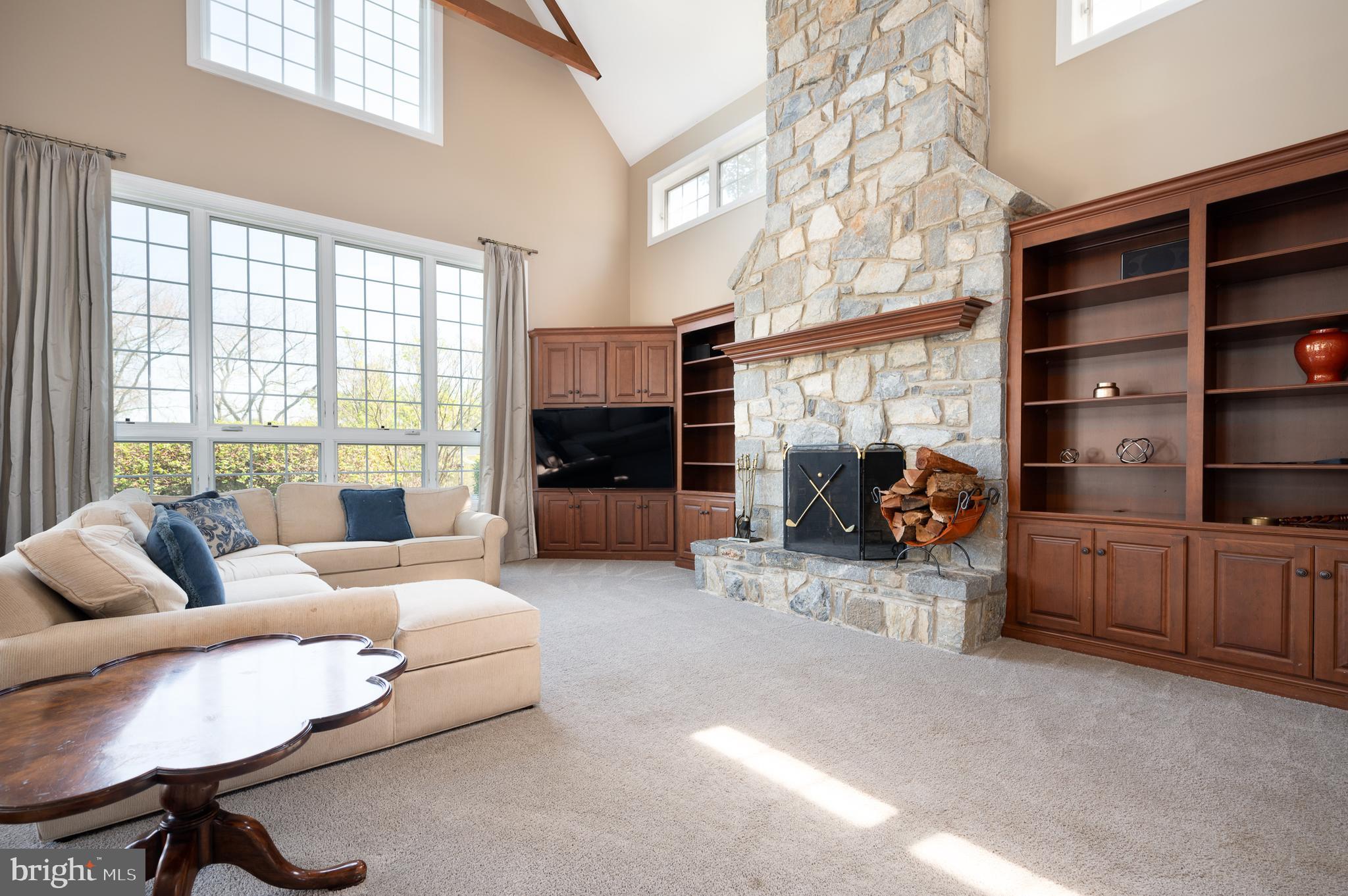 STONEY RUN - Residential