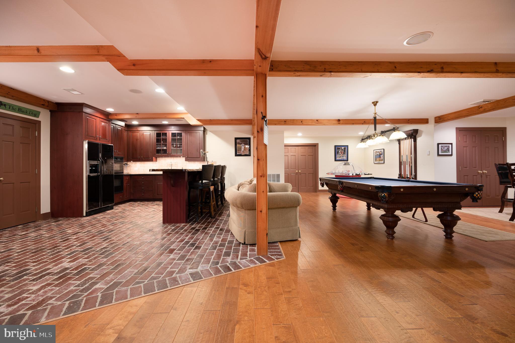 STONEY RUN - Residential