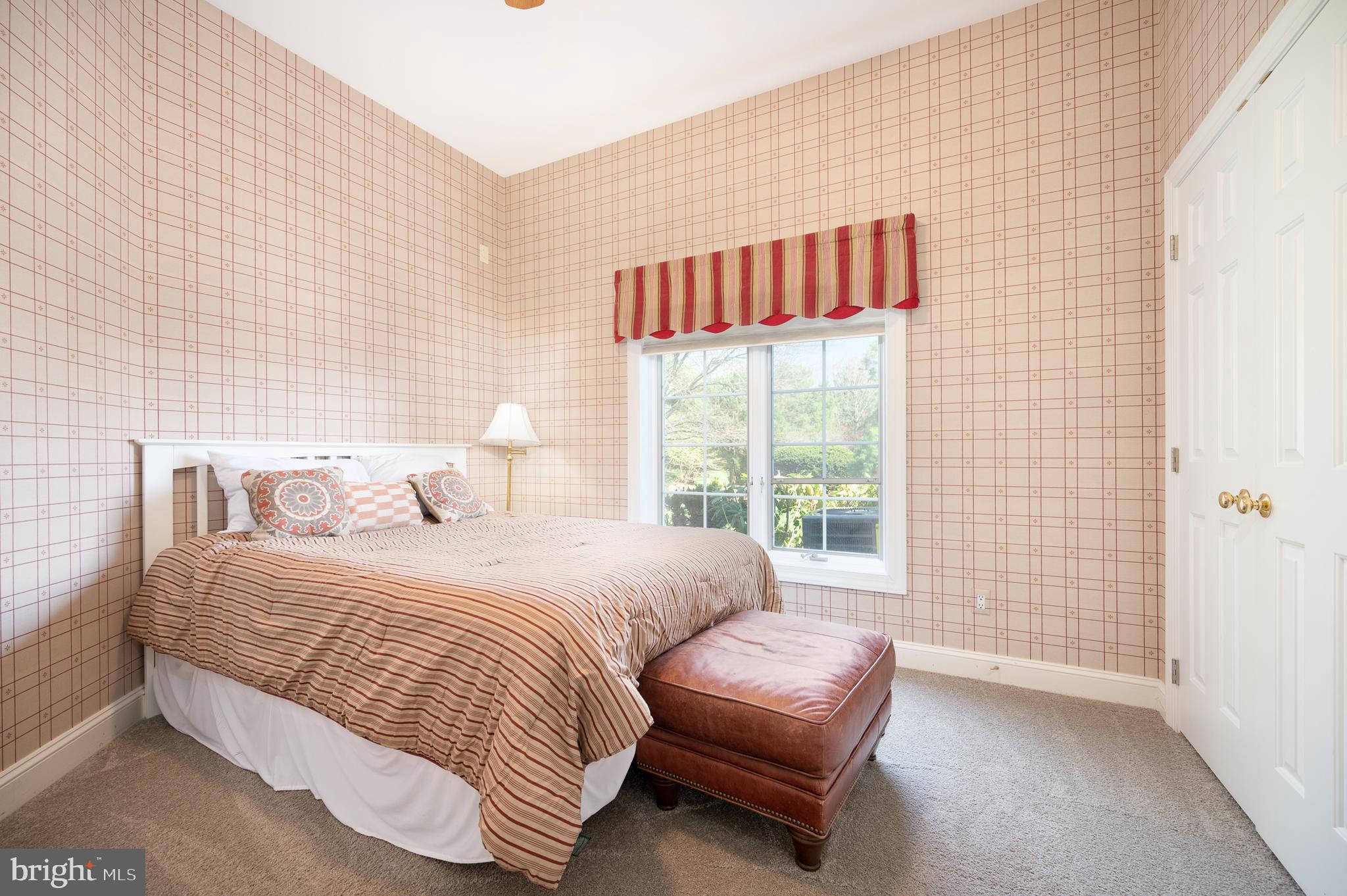 STONEY RUN - Residential