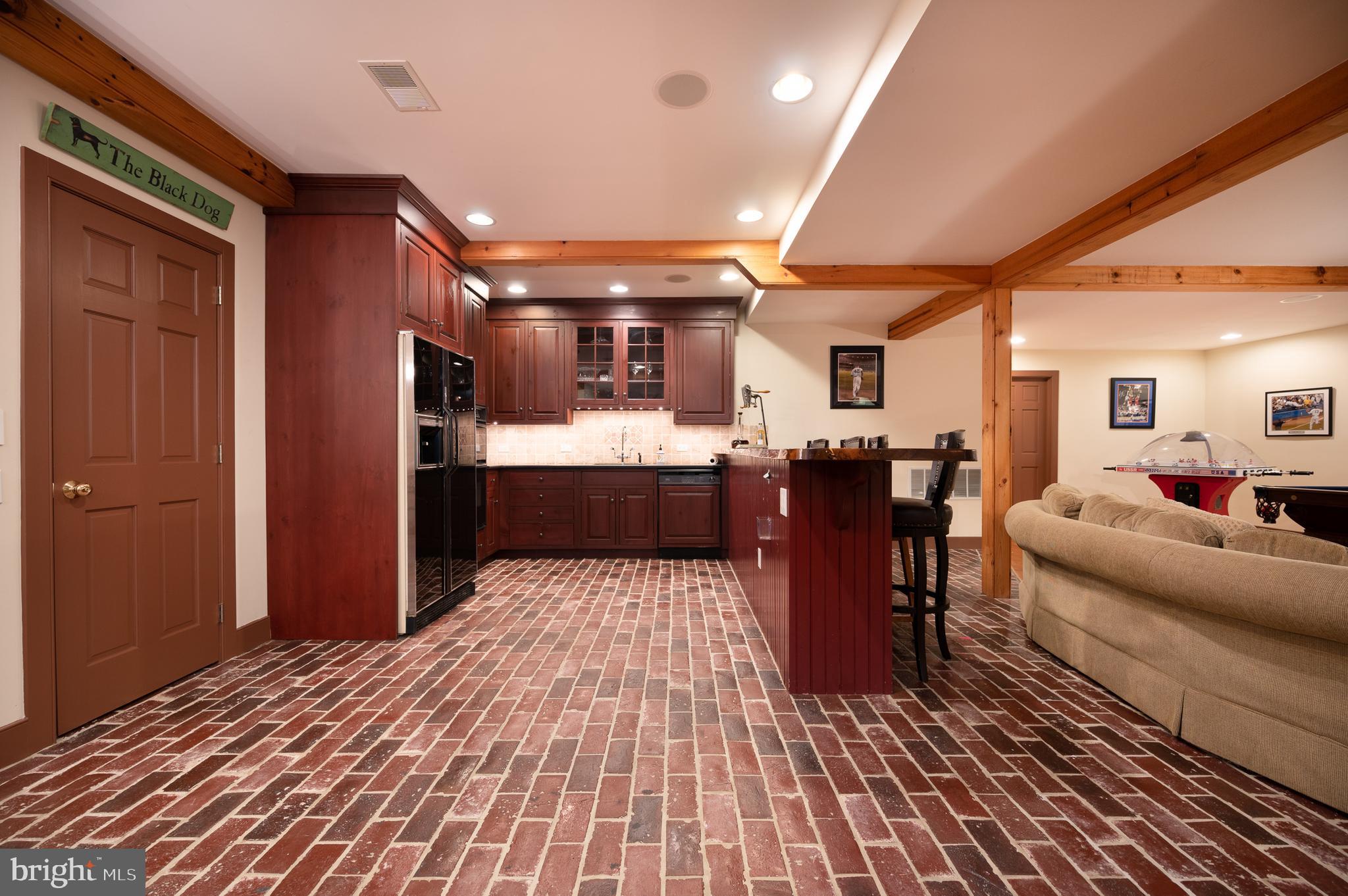 STONEY RUN - Residential