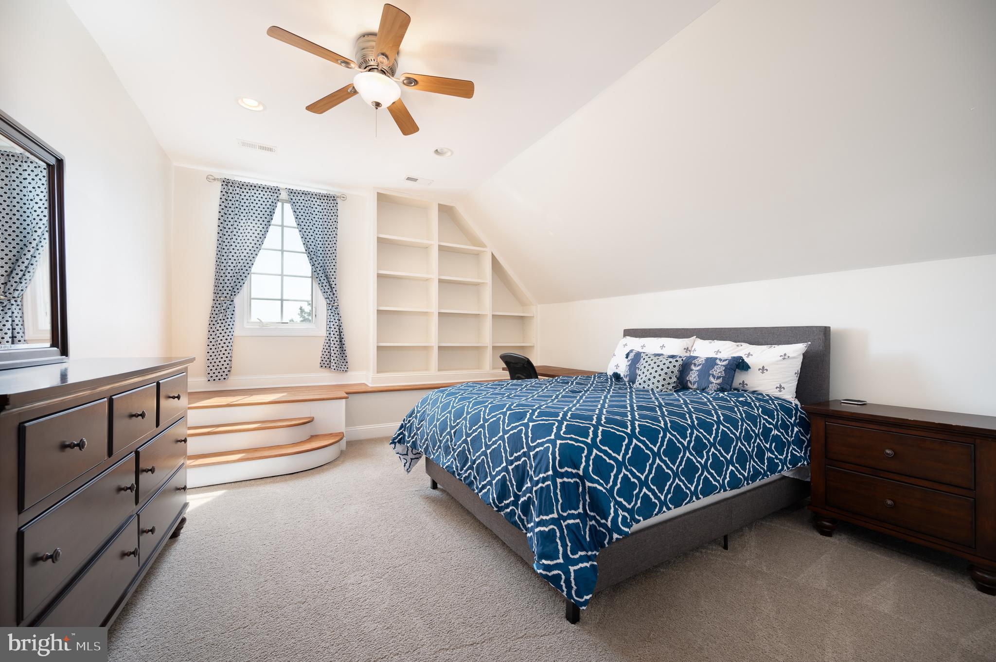 STONEY RUN - Residential