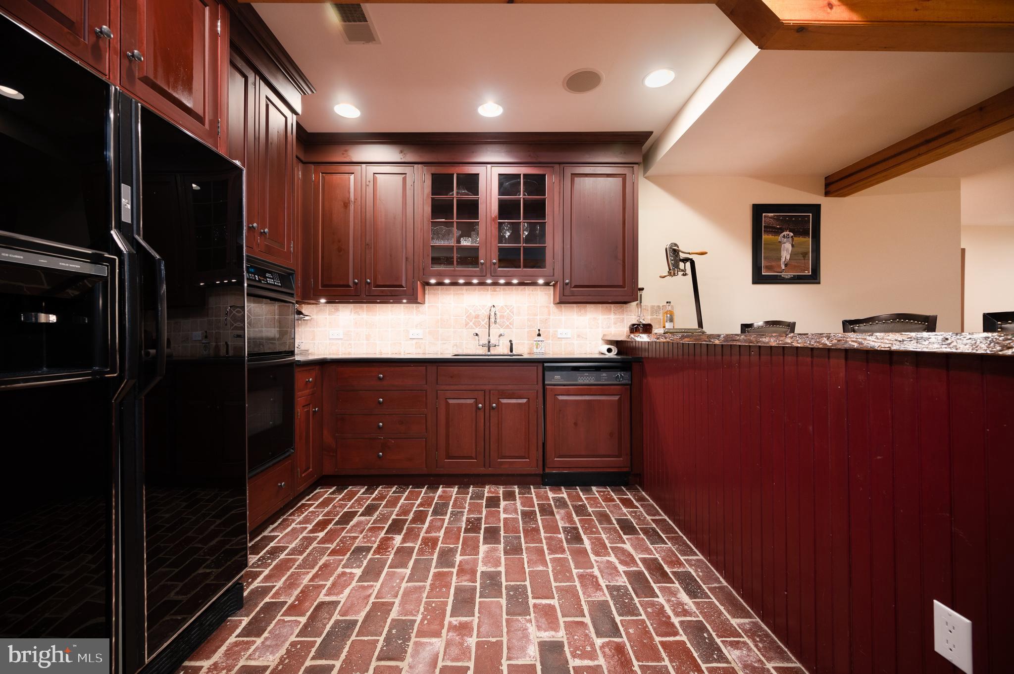 STONEY RUN - Residential