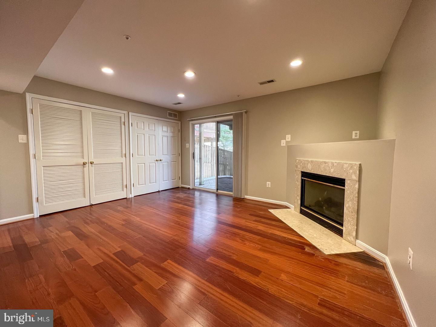 VILLAGE OF LONG REACH - Residential Lease