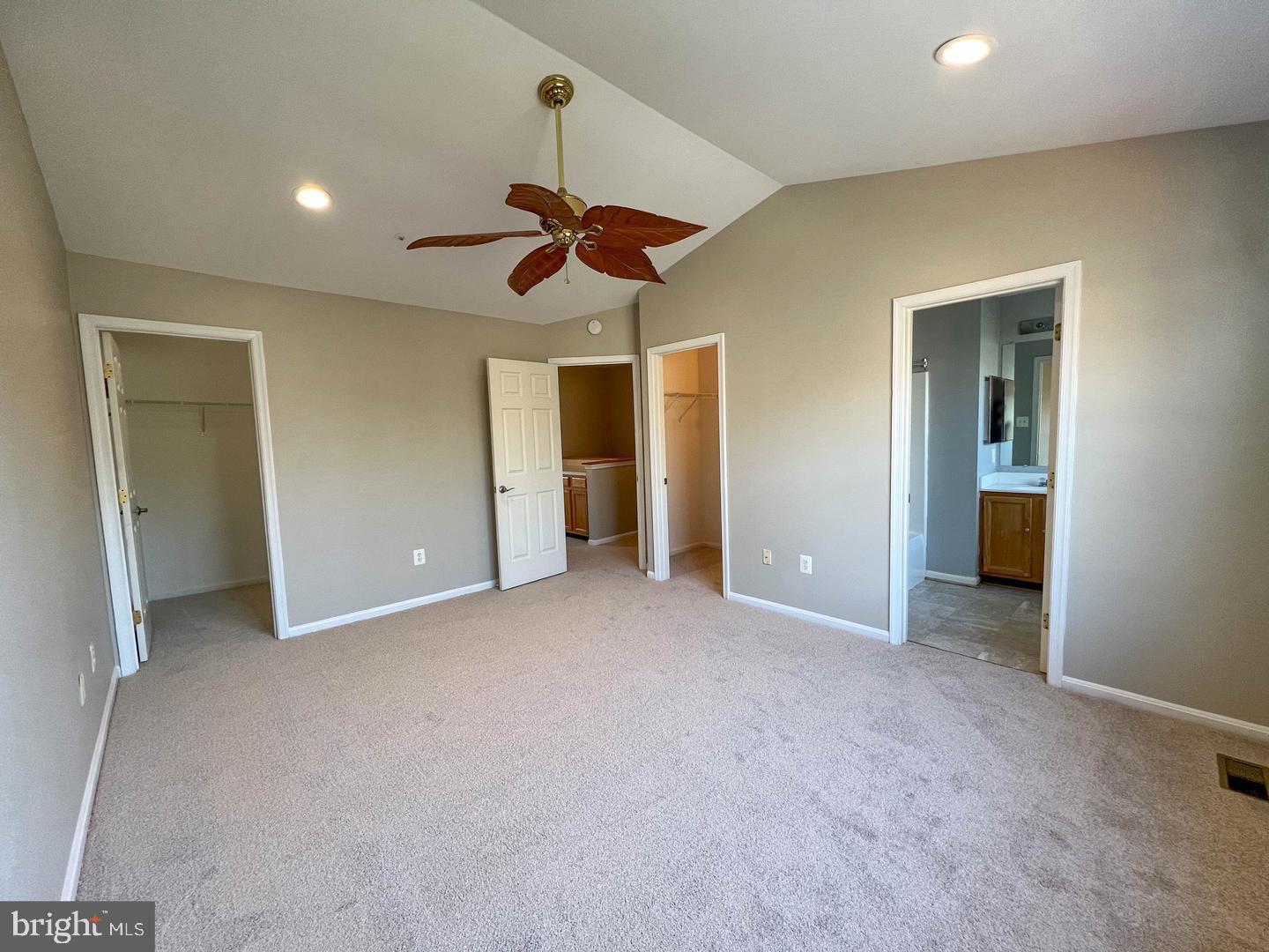 VILLAGE OF LONG REACH - Residential Lease