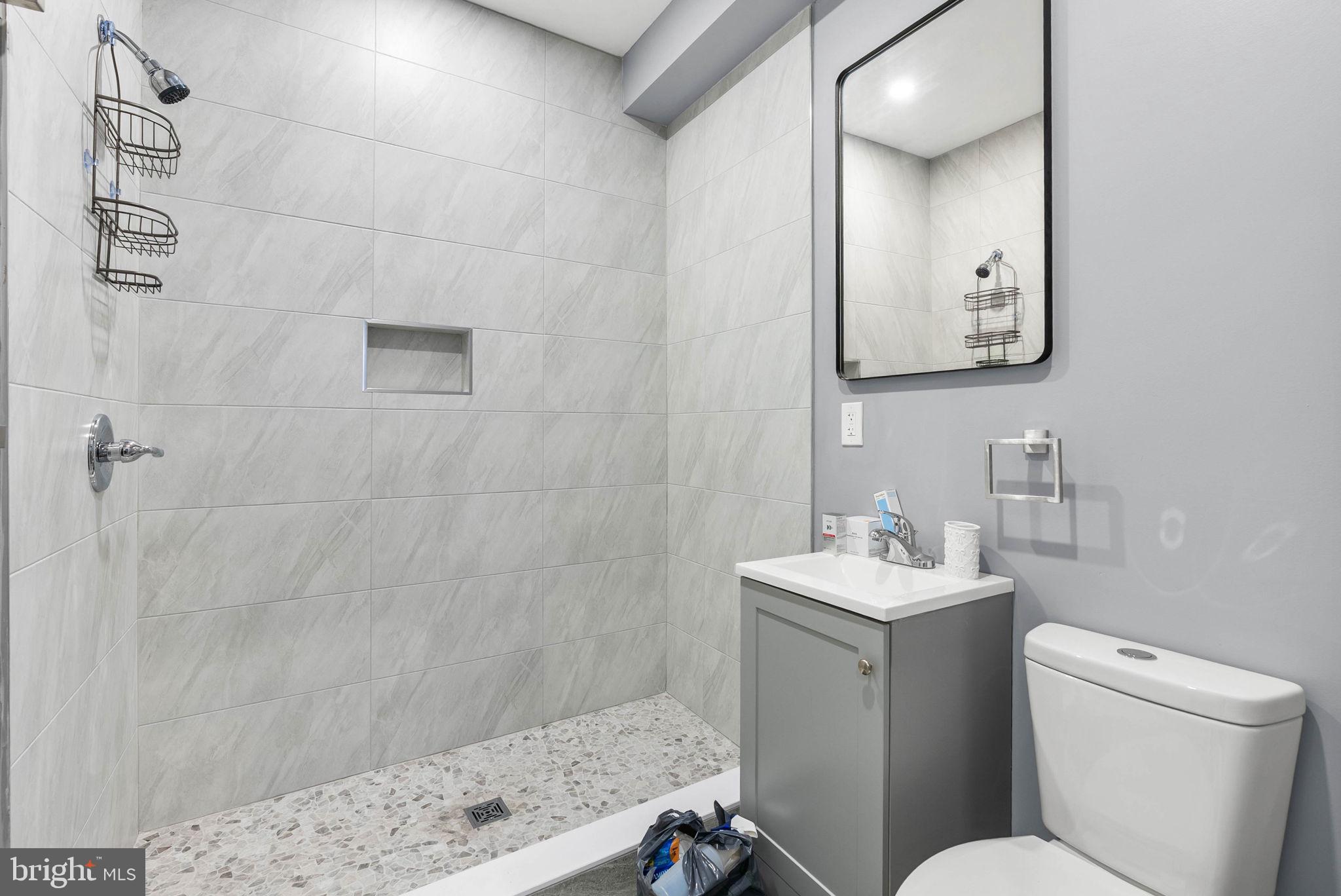 POINT BREEZE - Residential