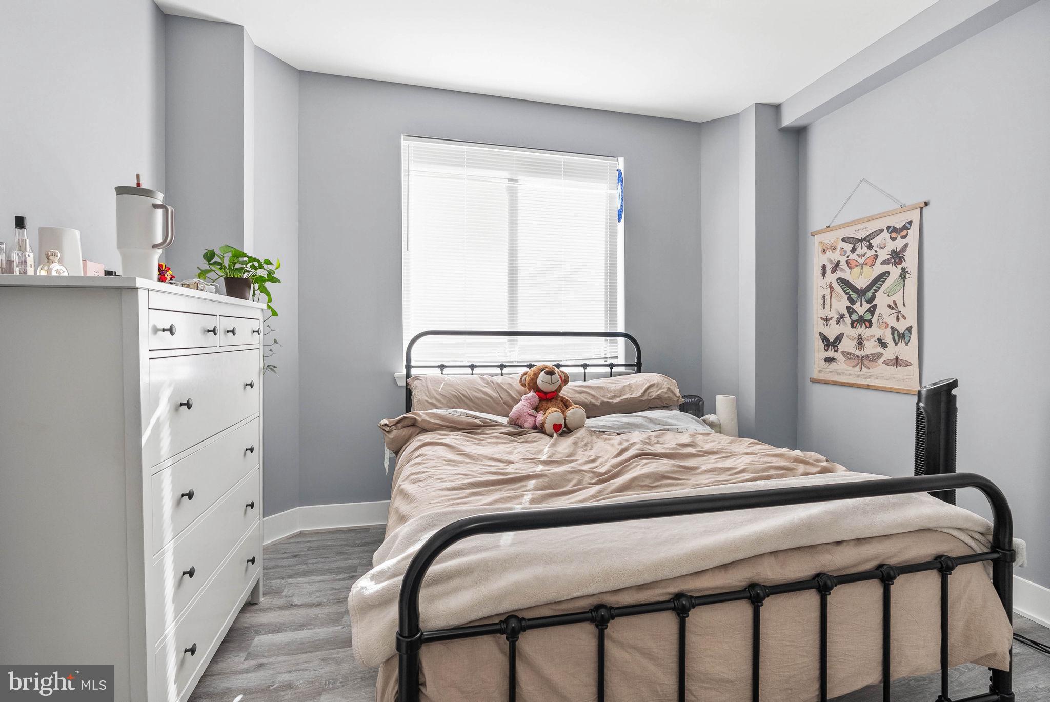 POINT BREEZE - Residential