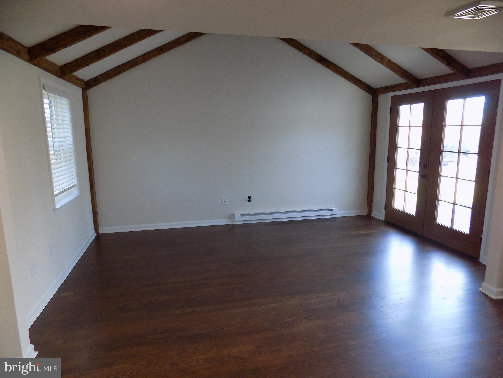 NON AVAILABLE - Residential Lease