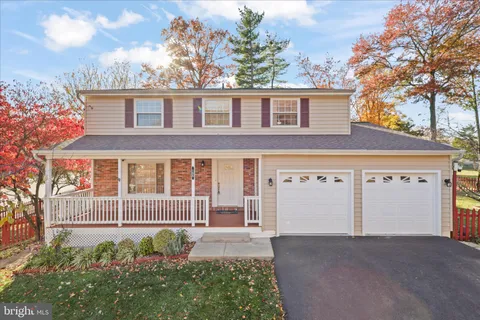 105 Deerwood Court, Sterling, VA 20164 - MLS#: VALO2110524