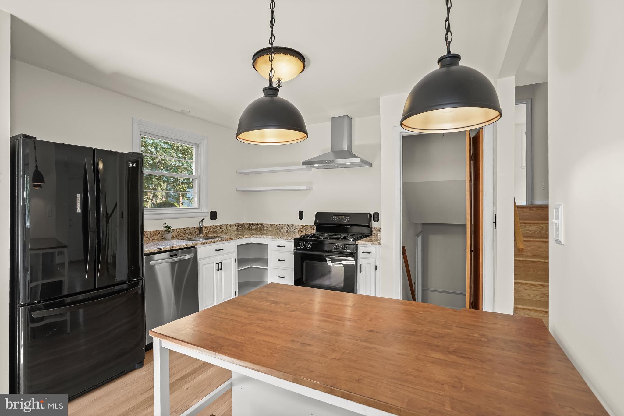 SEVERNA PARK - Residential