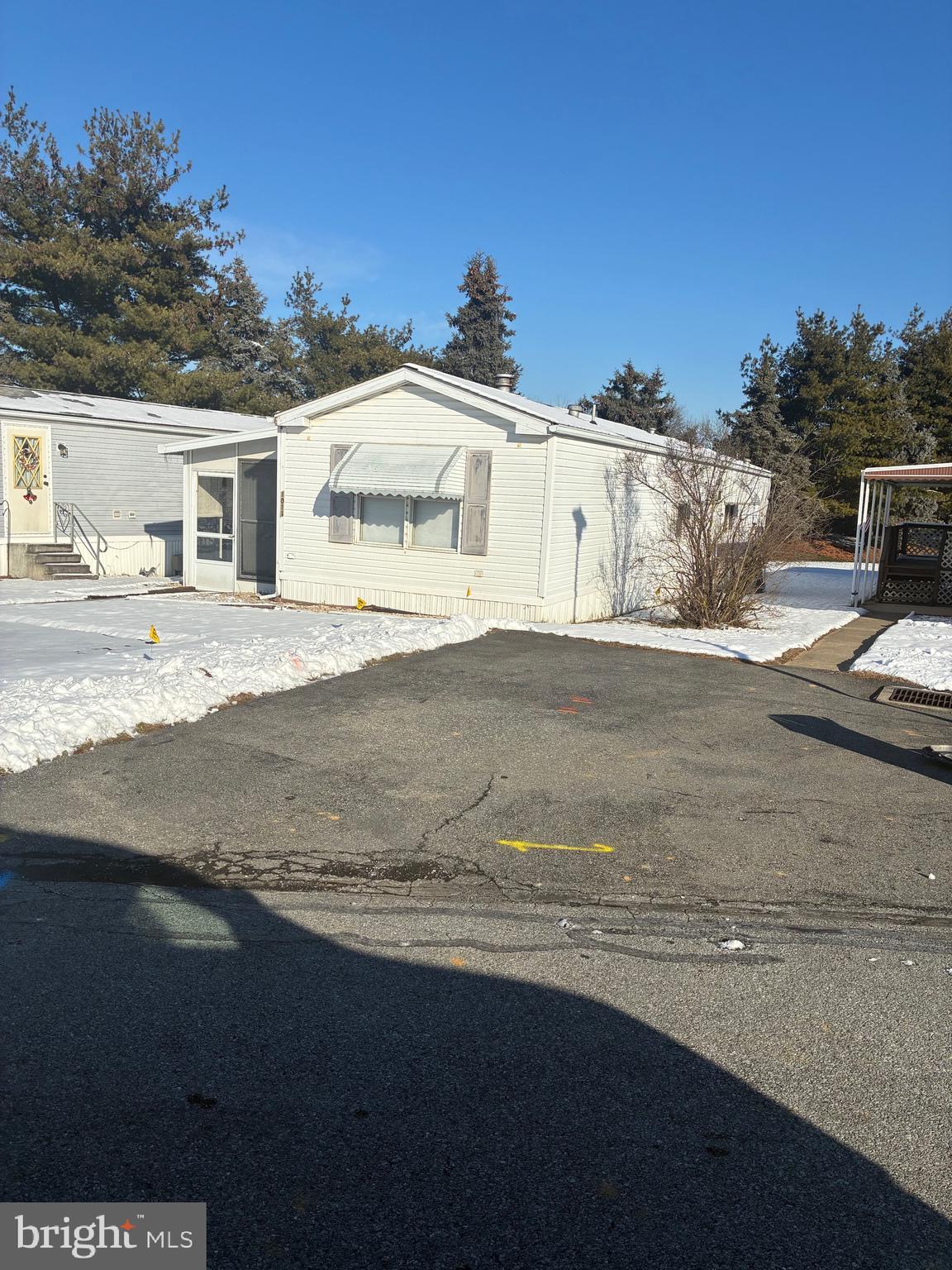 LAUREL COMMONS - Residential