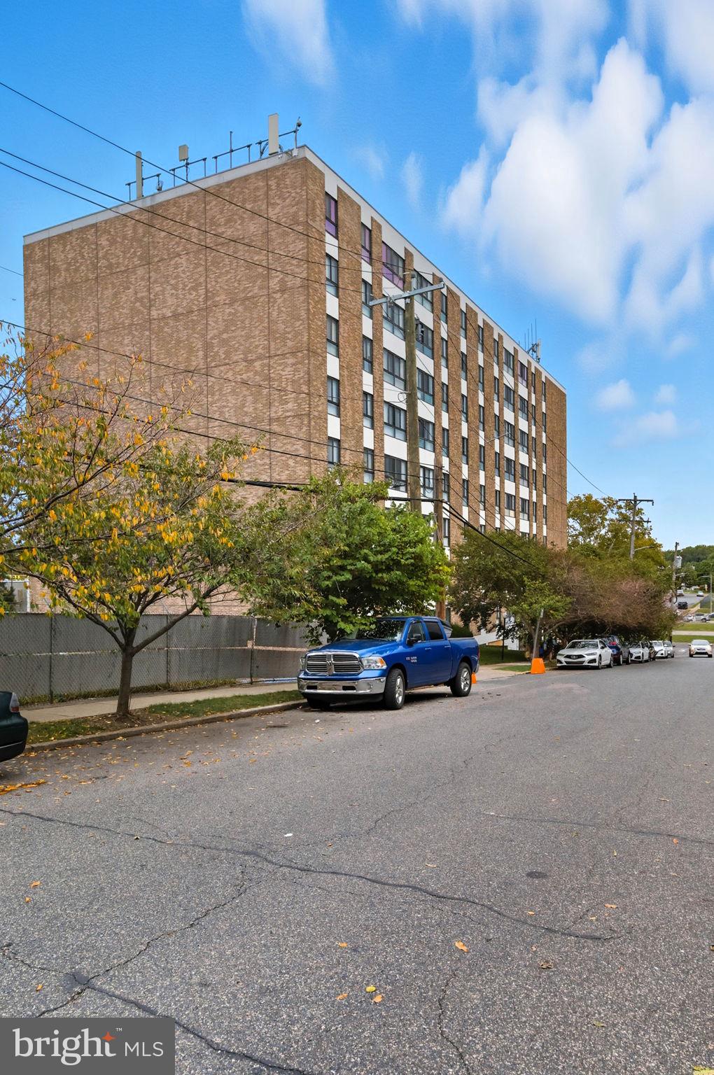 7600 E ROOSEVELT BOULEVARD 604